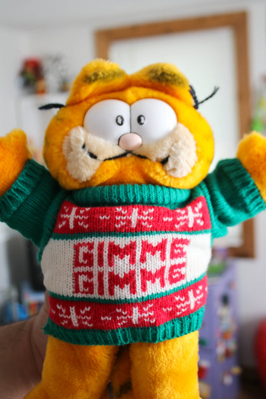 Vintage 80s Garfield Holiday Gimme Gimme Plush