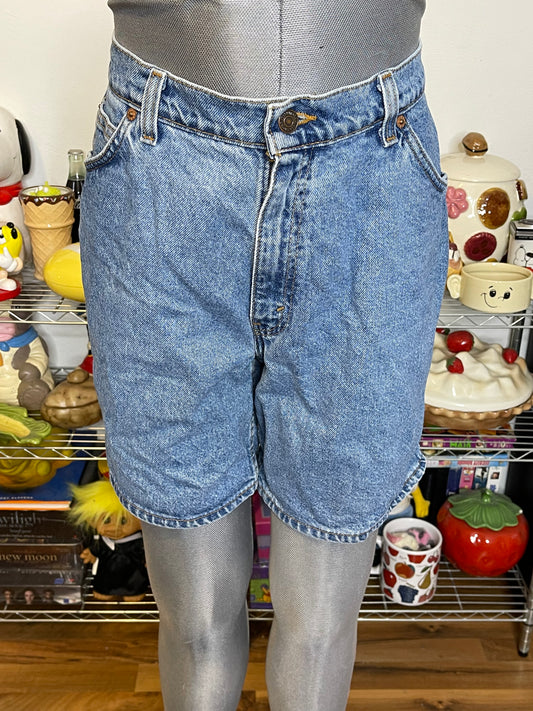 Vintage Levi's 950 Relaxed Fit White Tab Denim Shorts Sz 32in