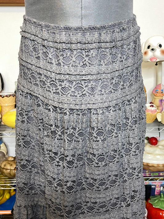 2000s Gray Ruffle Lace Maxi Skirt Sz M/L
