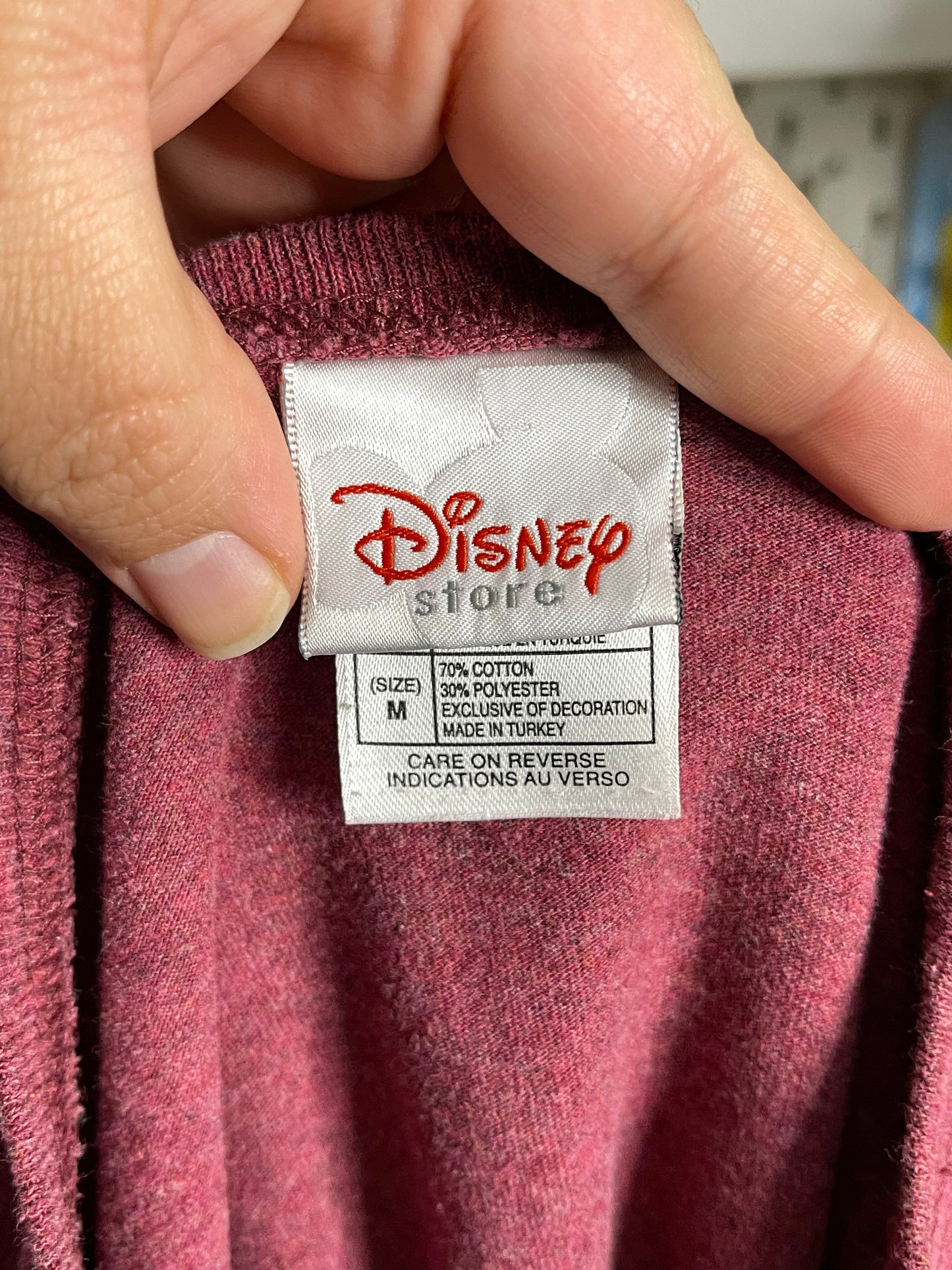 2000s Mickey & Minnie Mouse Winter Love Long Sleeve Sz M