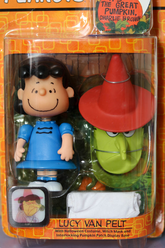 Vintage 2000s Lucy Van Pelt Halloween Action Figure (READ)