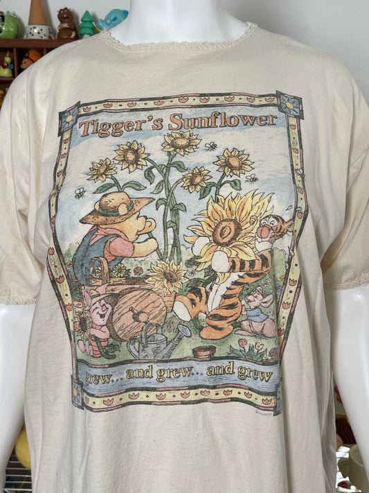 90's Tigger's sunflowers oversized tee sz L / XL