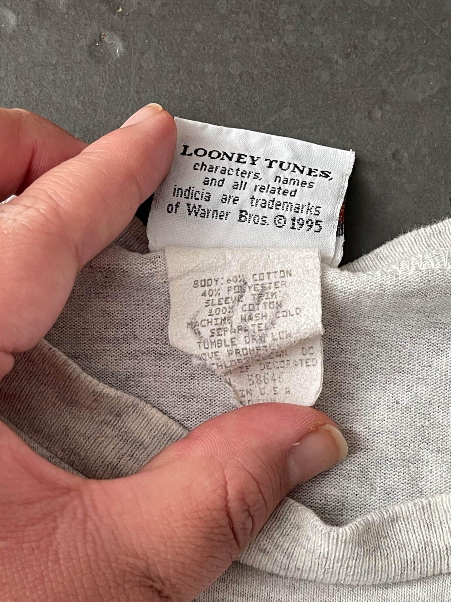 90s Looney Tunes Bandana print tee sz XL