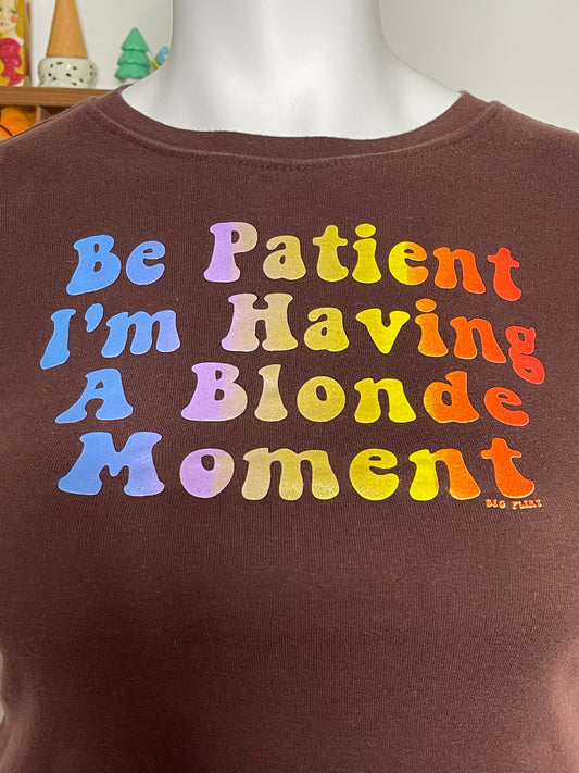 Vintage 2000s Sassy "Blonde Moment" Semi Cropped Fitted Tee Sz XL