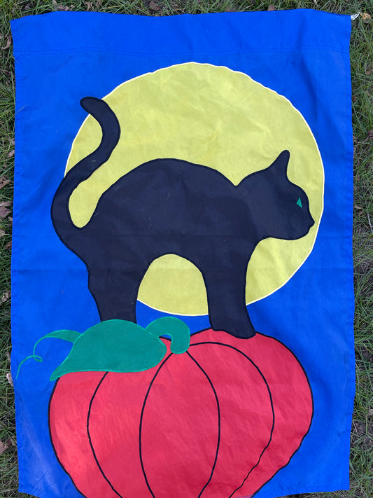 Vintage Black Cat Moon Pumpkin Halloween Decorative Flag (FLAWED)