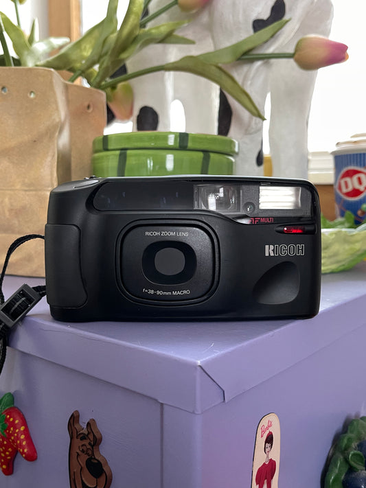 Richoh RZ-900 35mm Film Point & Shoot Camera