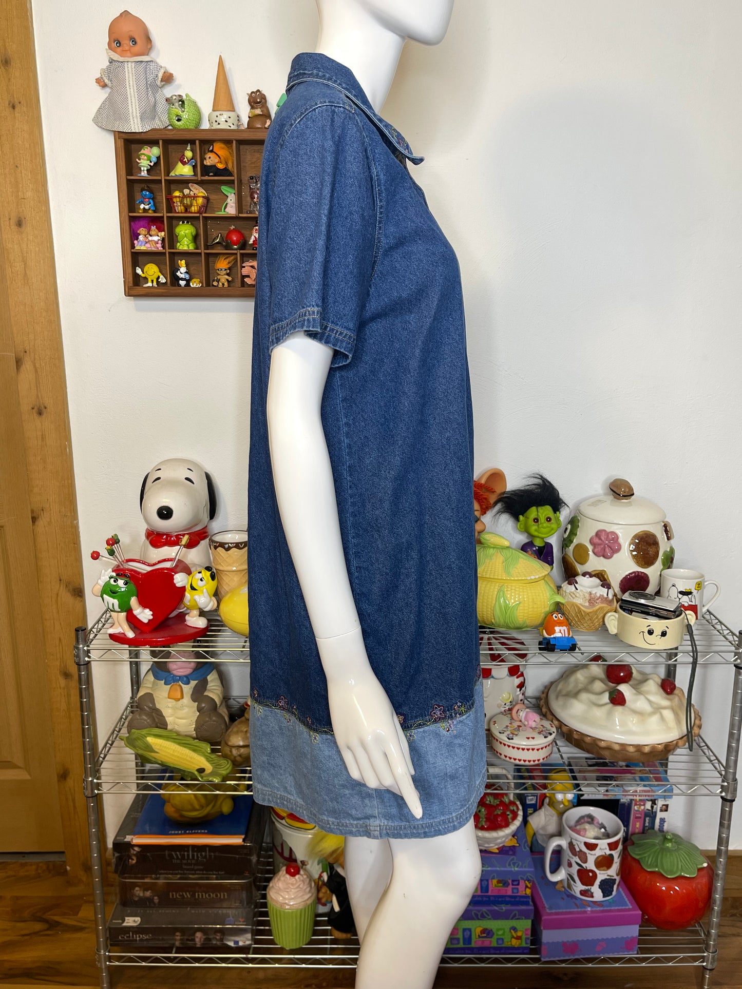 Vintage Flower Embroidered 2-Tone Denim Oversized Dress Sz M