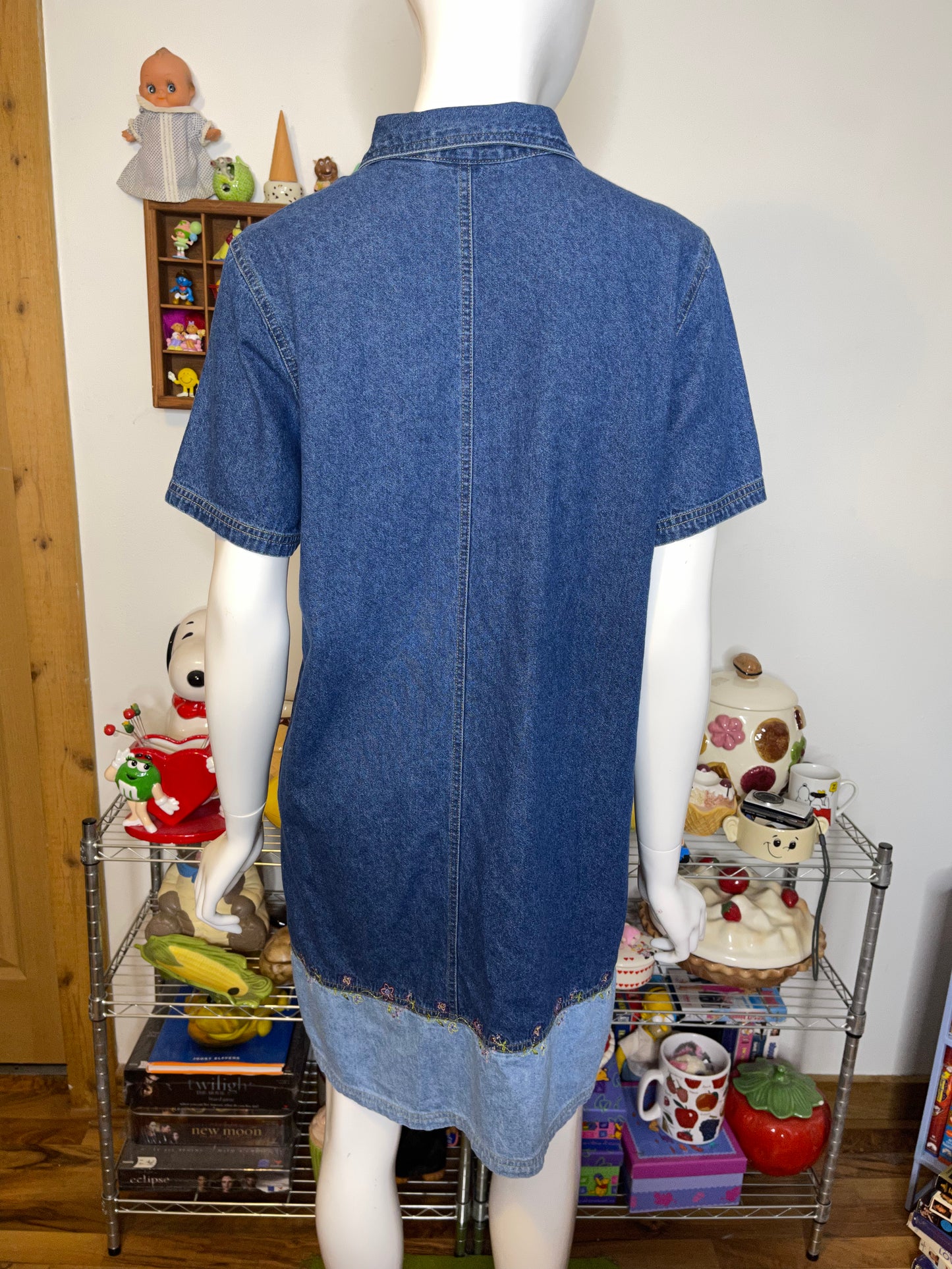 Vintage Flower Embroidered 2-Tone Denim Oversized Dress Sz M