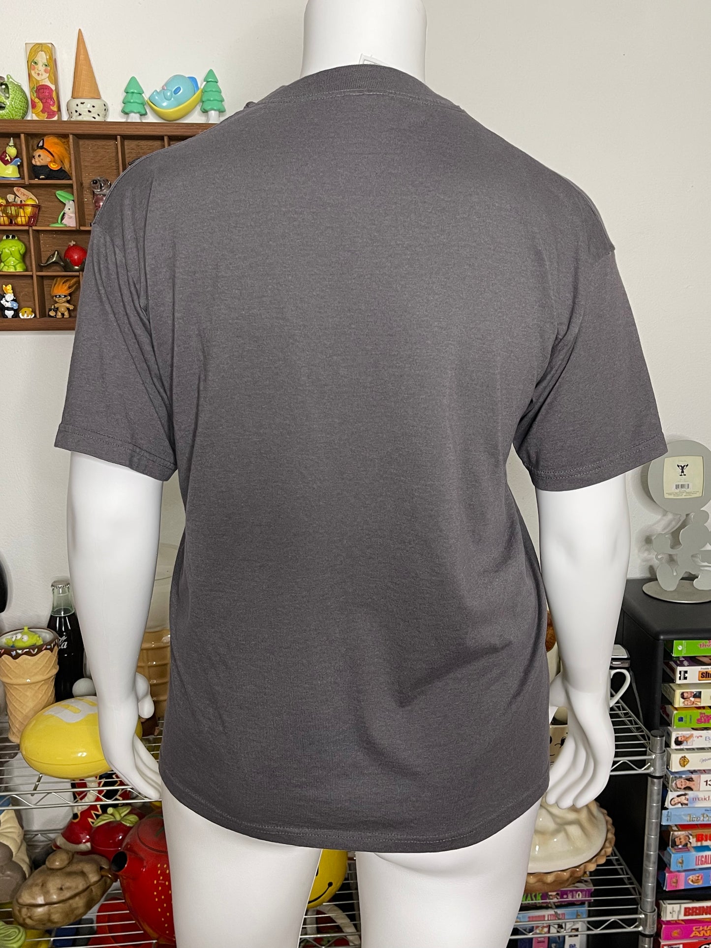 2000s Eeyore Embroidered Gray Tee Sz XL
