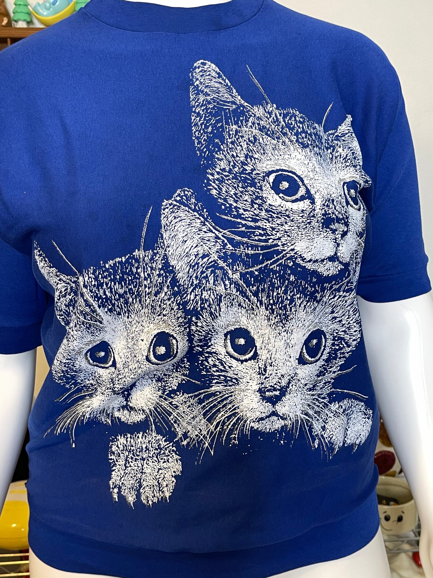 Vintage Oversized Blue Cat Graphic Distressed Top Sz "OS" S-XXL