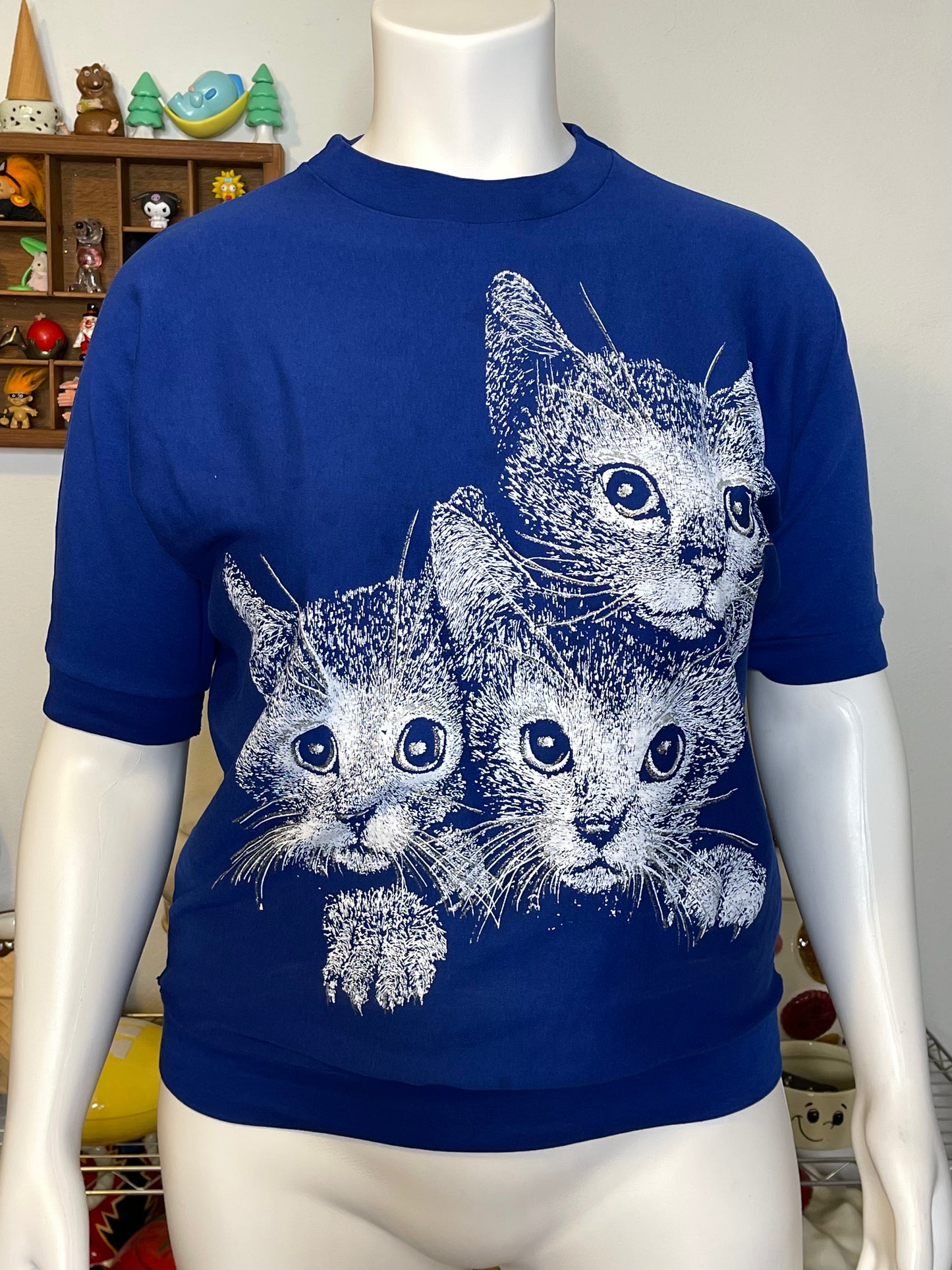 Vintage Oversized Blue Cat Graphic Distressed Top Sz "OS" S-XXL