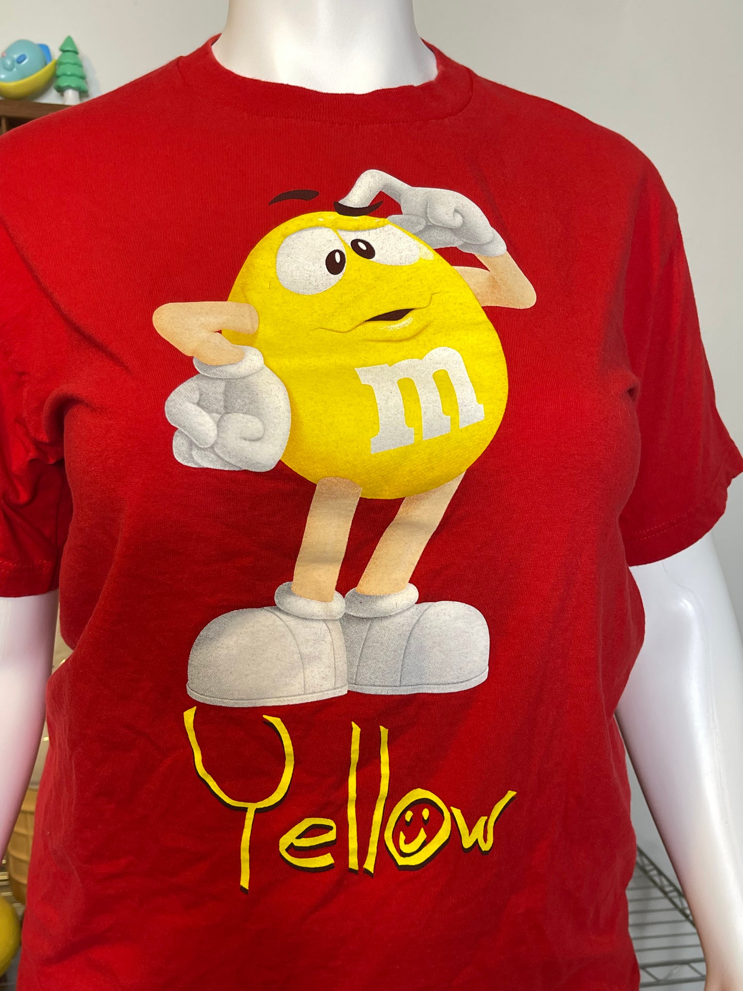 Yellow M&M Red Graphic Tee Sz L