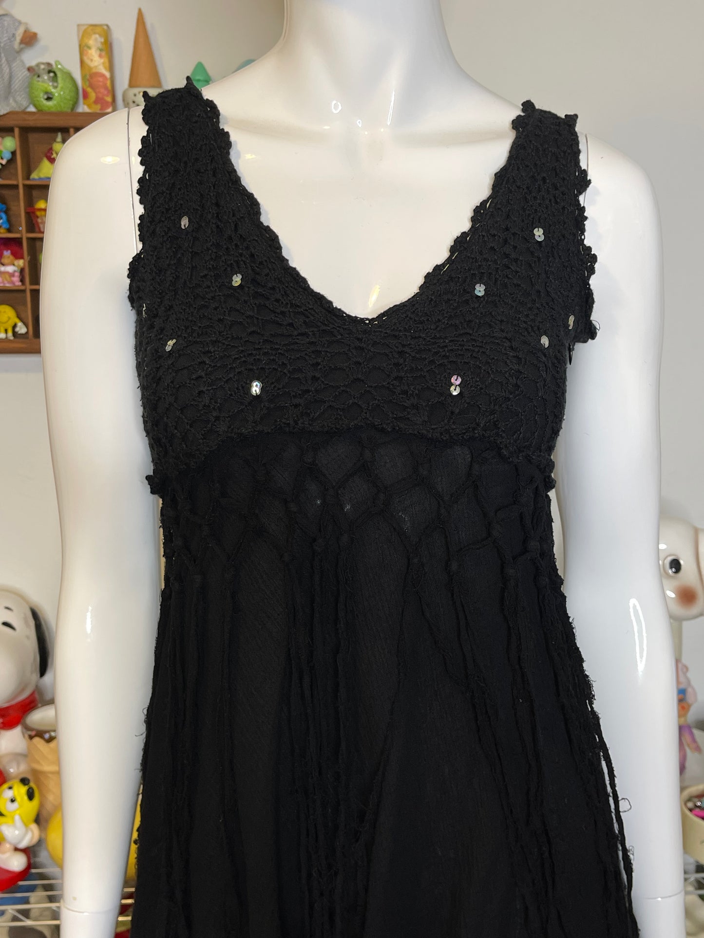 2000s Black Sequin Distressed Jellyfish Fringe Top Sz S