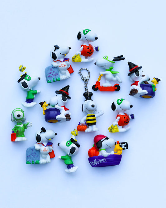 Vintage Snoopy Halloween Trinket Blind Bags (1)