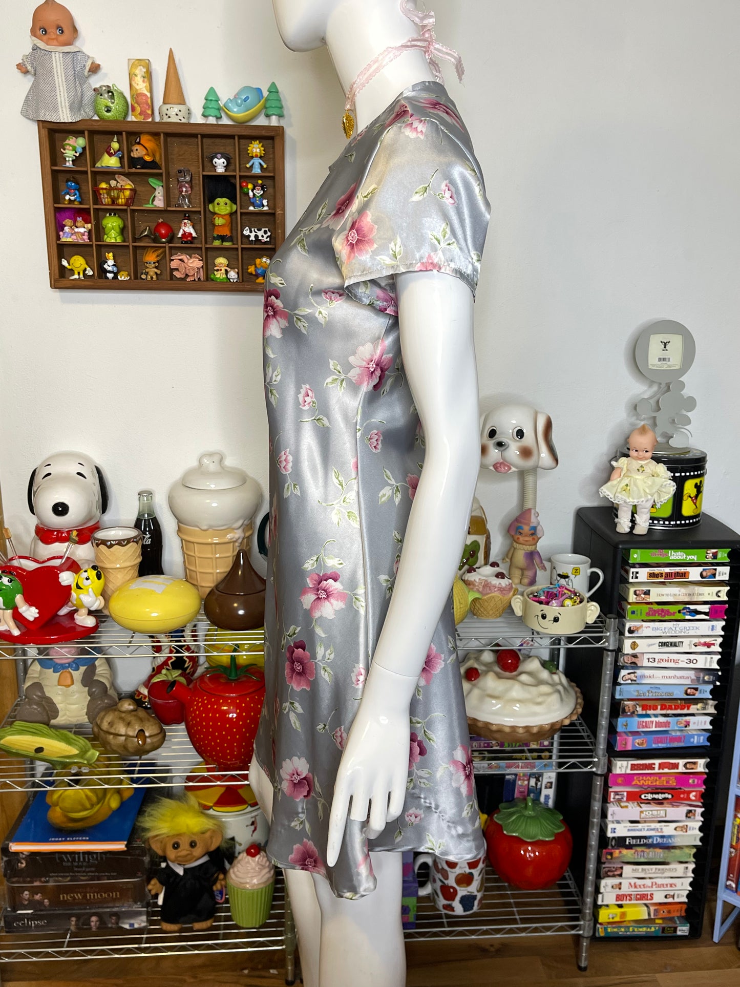 Vintage Silver Gray Flower Print Stain Style Mini Dress Sz M