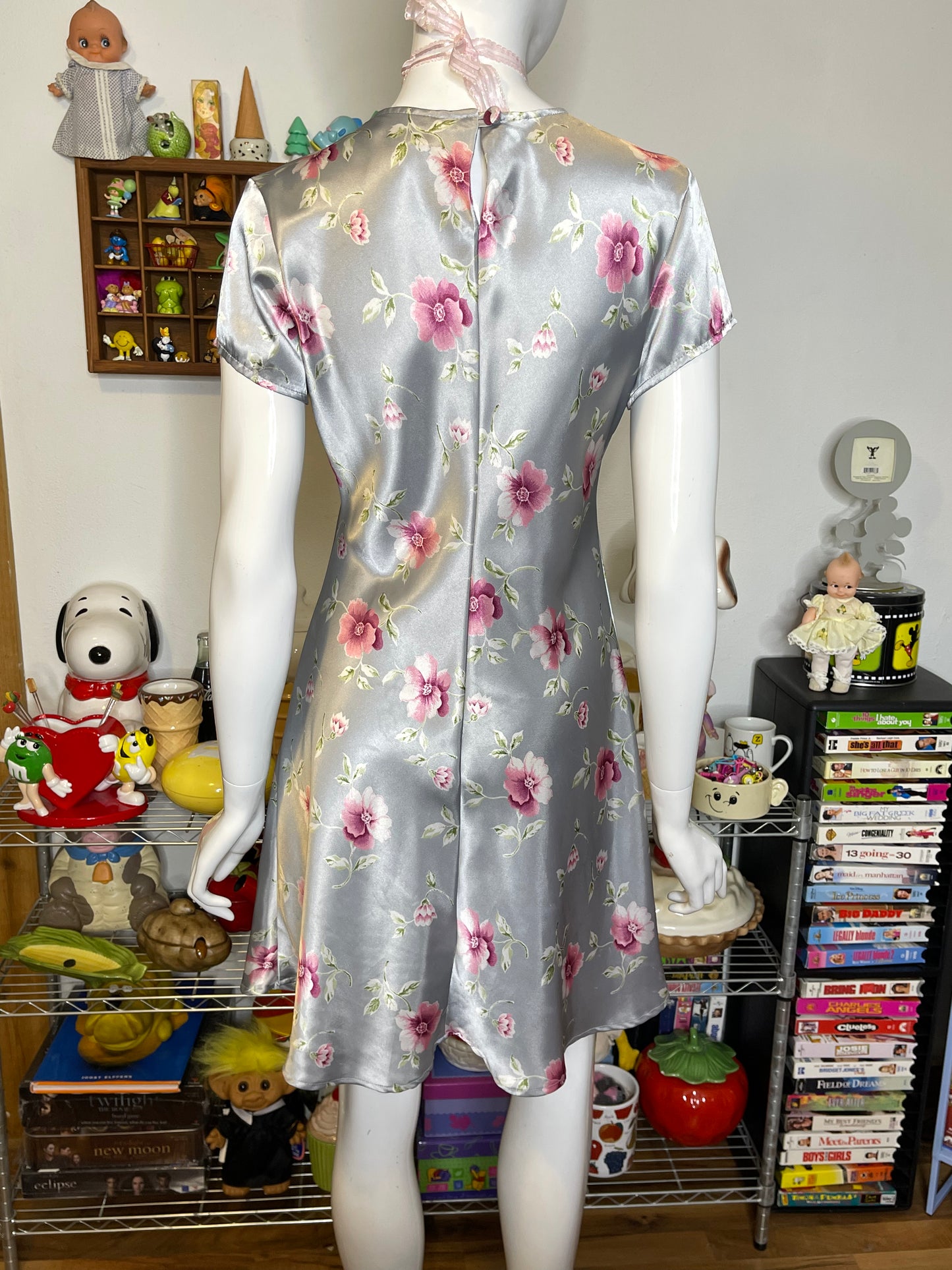 Vintage Silver Gray Flower Print Stain Style Mini Dress Sz M