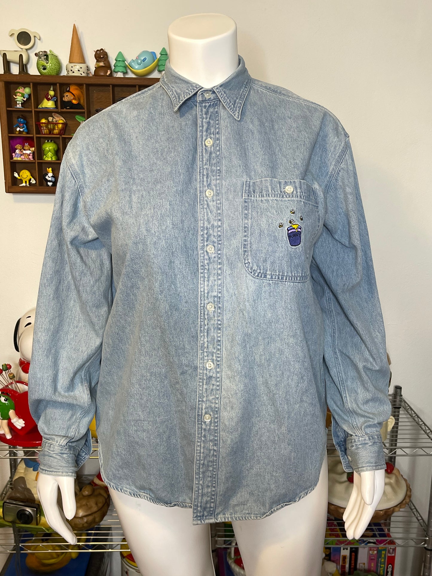 Vintage Pooh and friends embroidered denim button down sz L