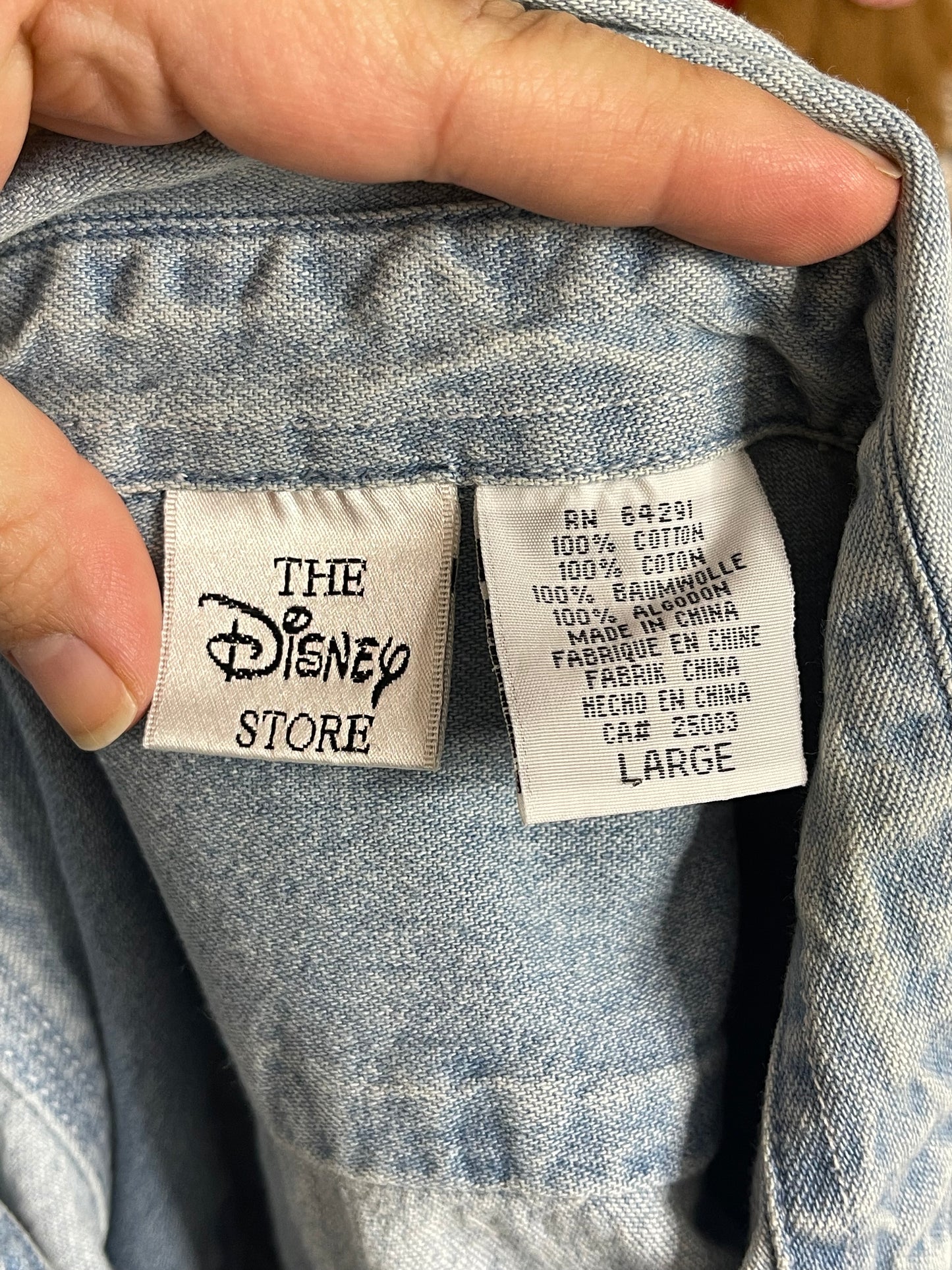 Vintage Pooh and friends embroidered denim button down sz L