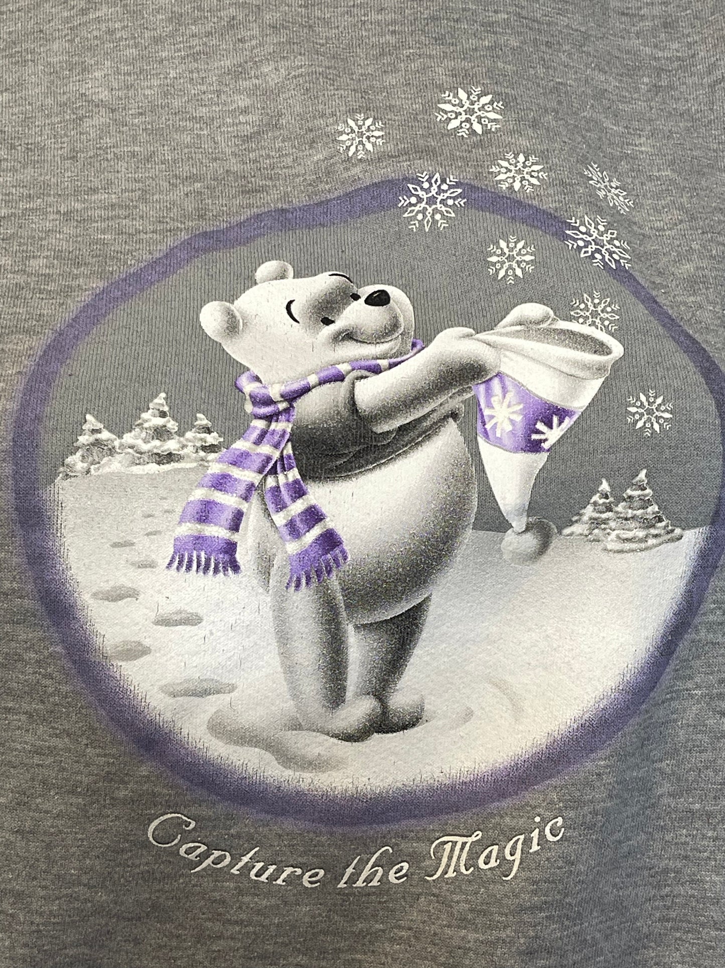 2000s Winnie The Pooh Winter Graphic Sweater Sz L