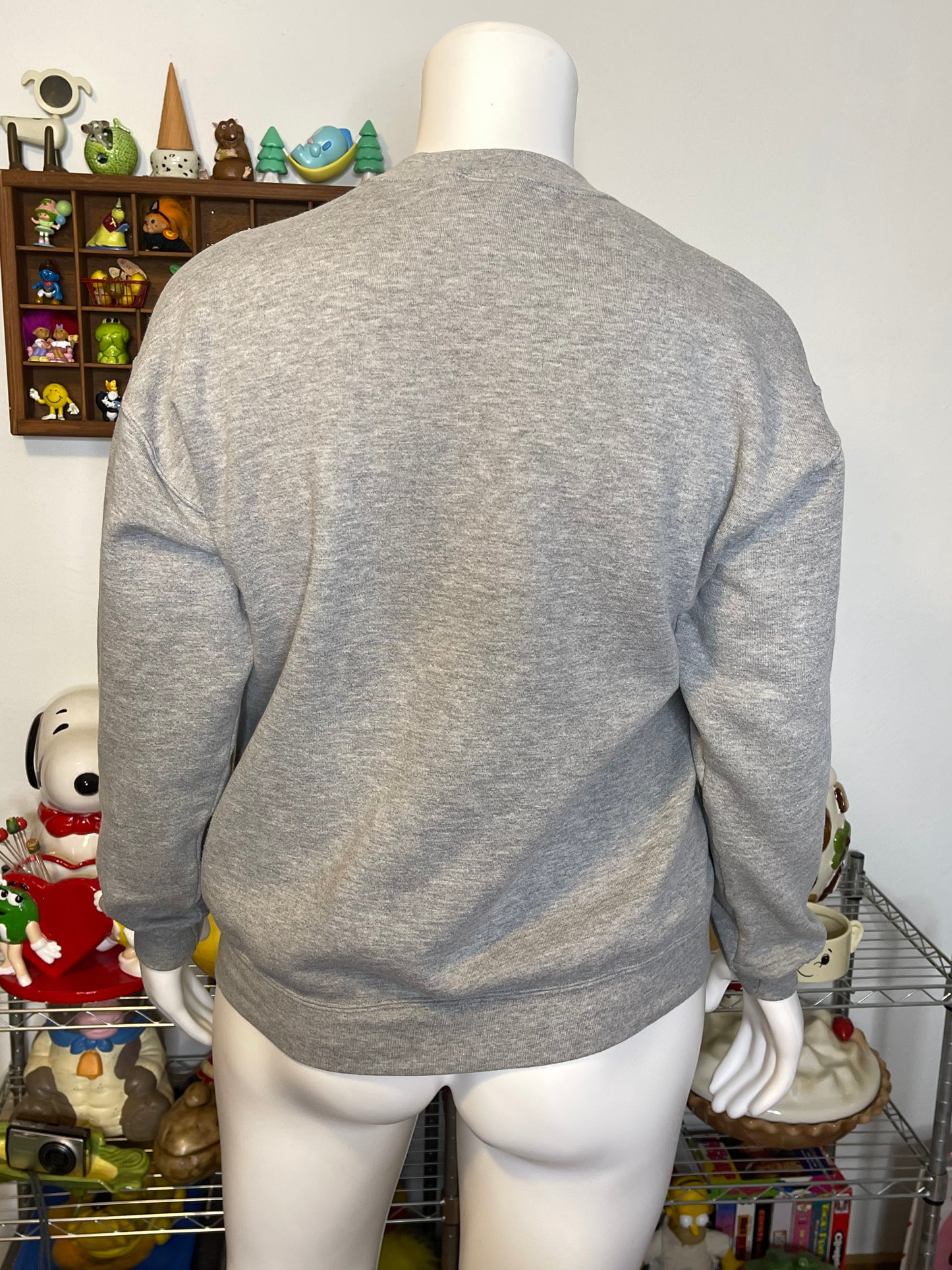 2000s Winnie The Pooh Winter Graphic Sweater Sz L