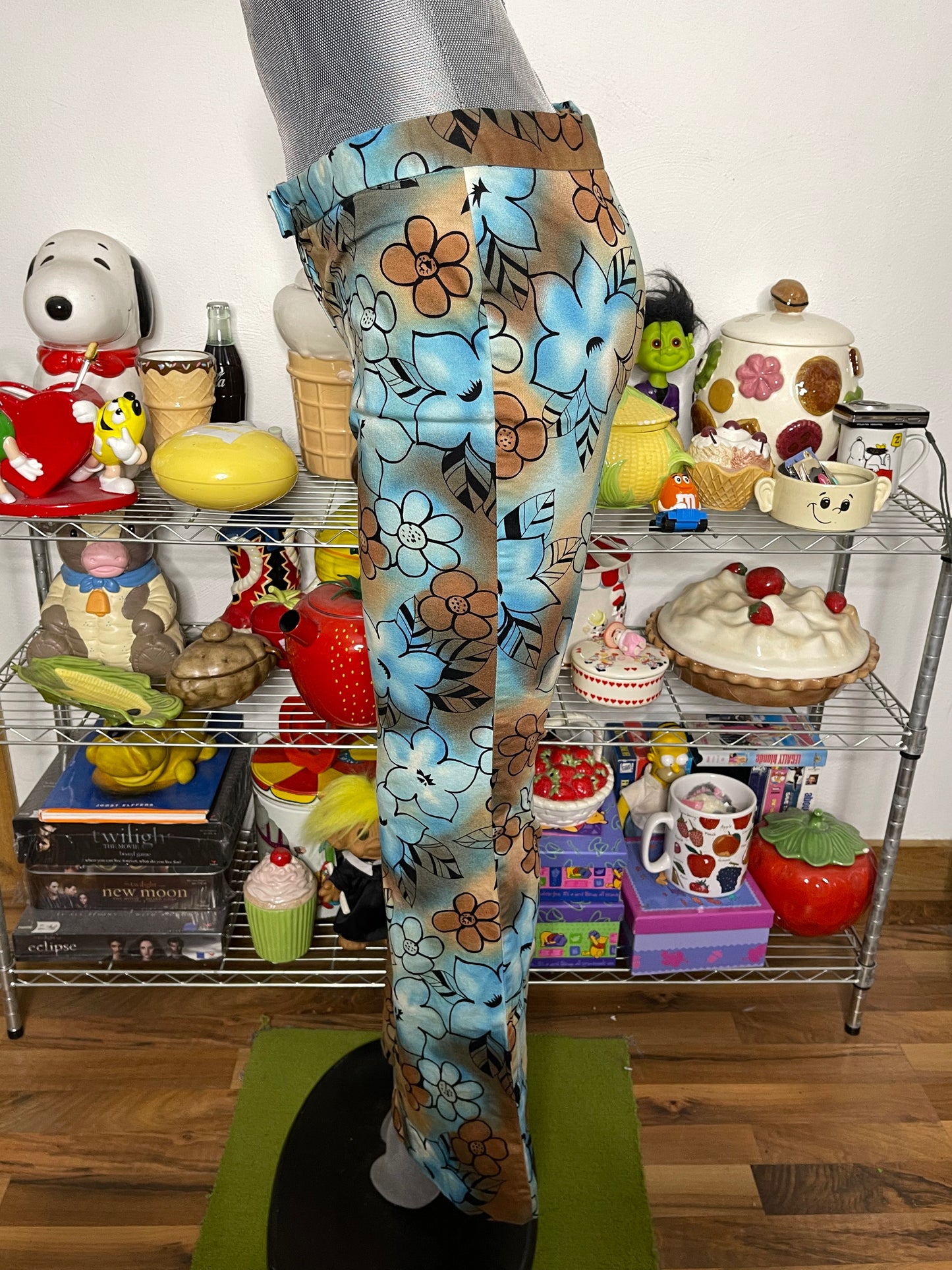 2000s Blue & Brown Tie-dye Flower Print Low Rise Pants Sz 11 29in