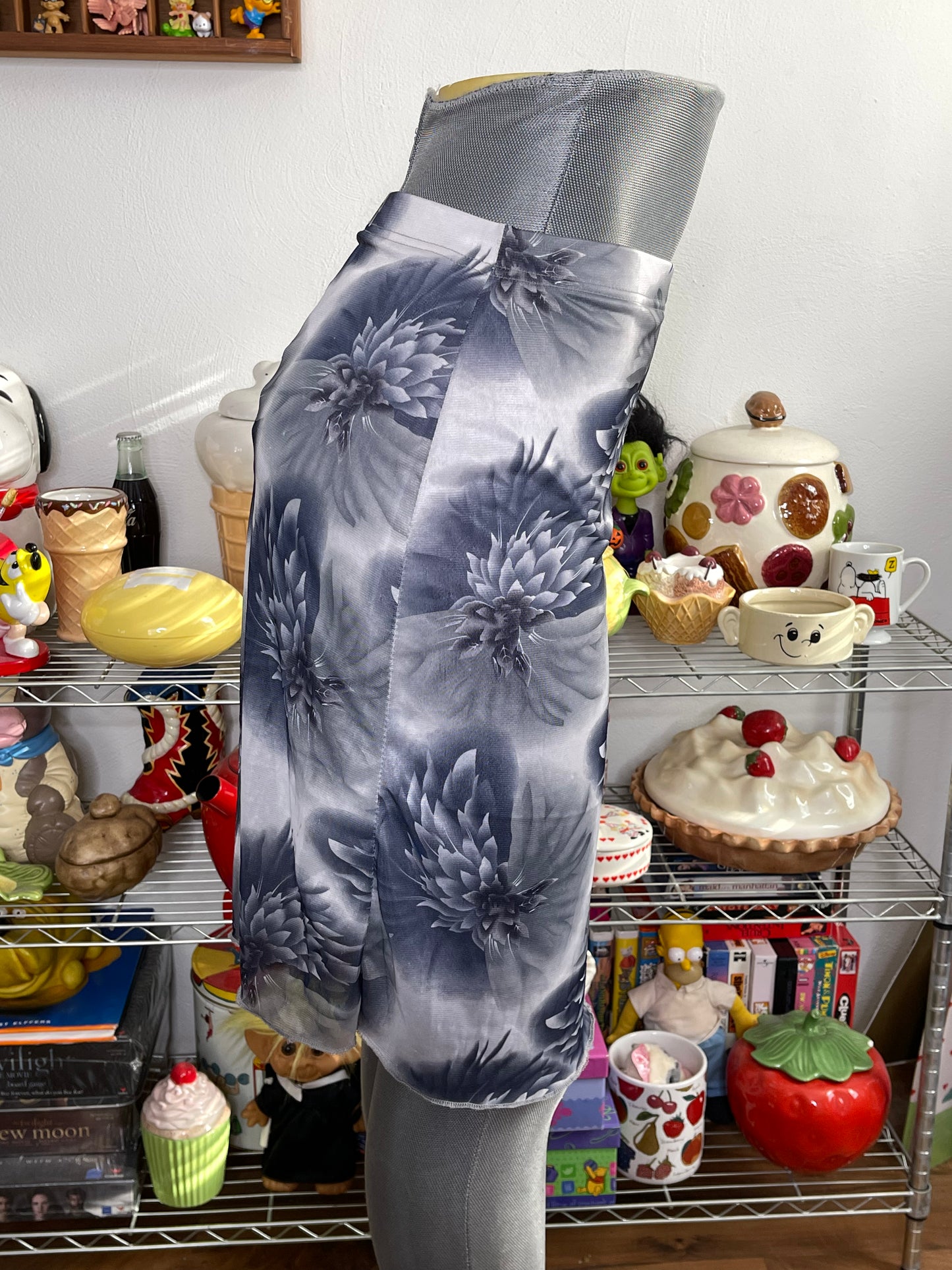 2000s Deadstock Cyber Flower Print Midi Skirt Sz S/M