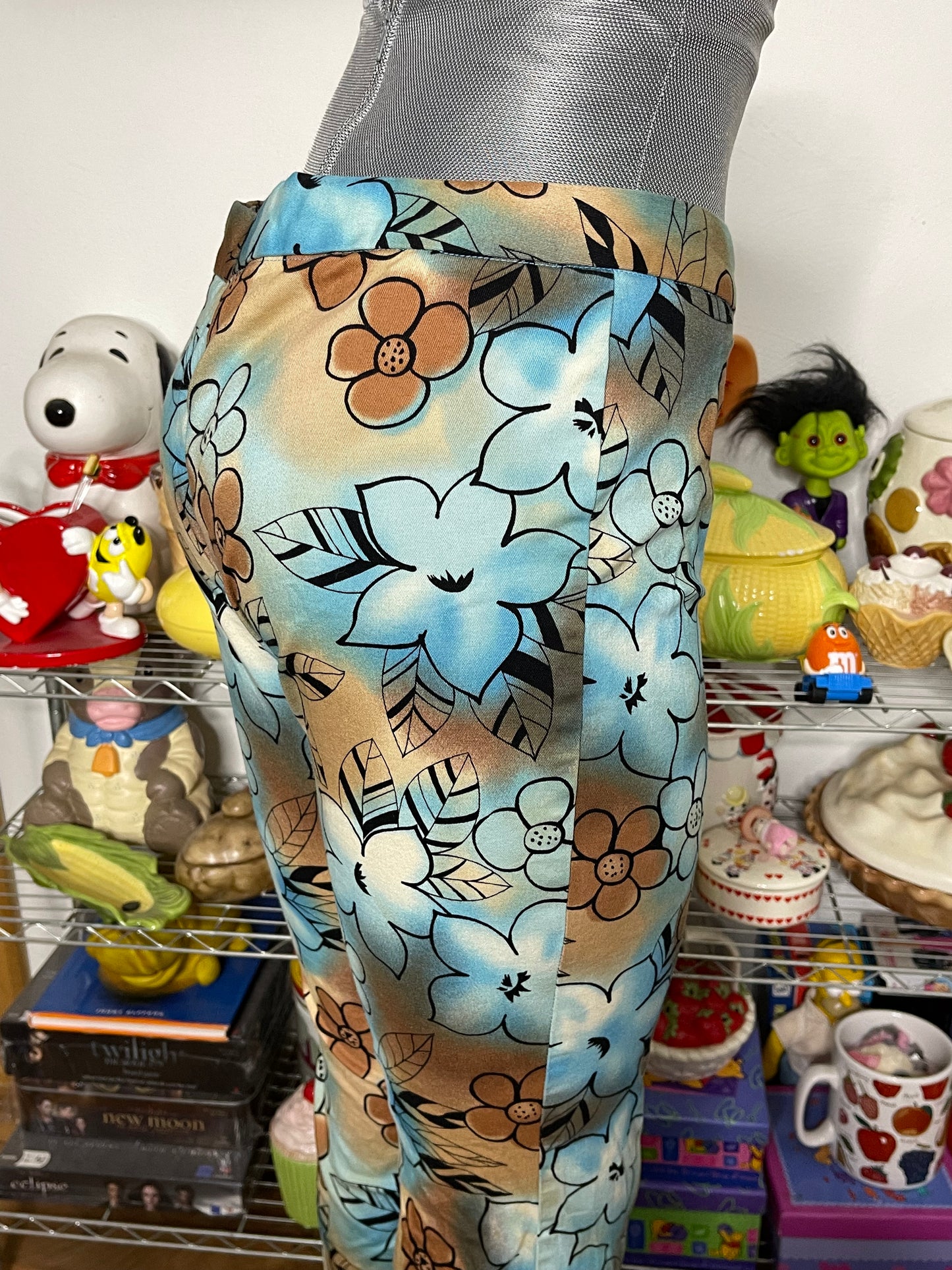 2000s Blue & Brown Tie-dye Flower Print Low Rise Pants Sz 11 29in