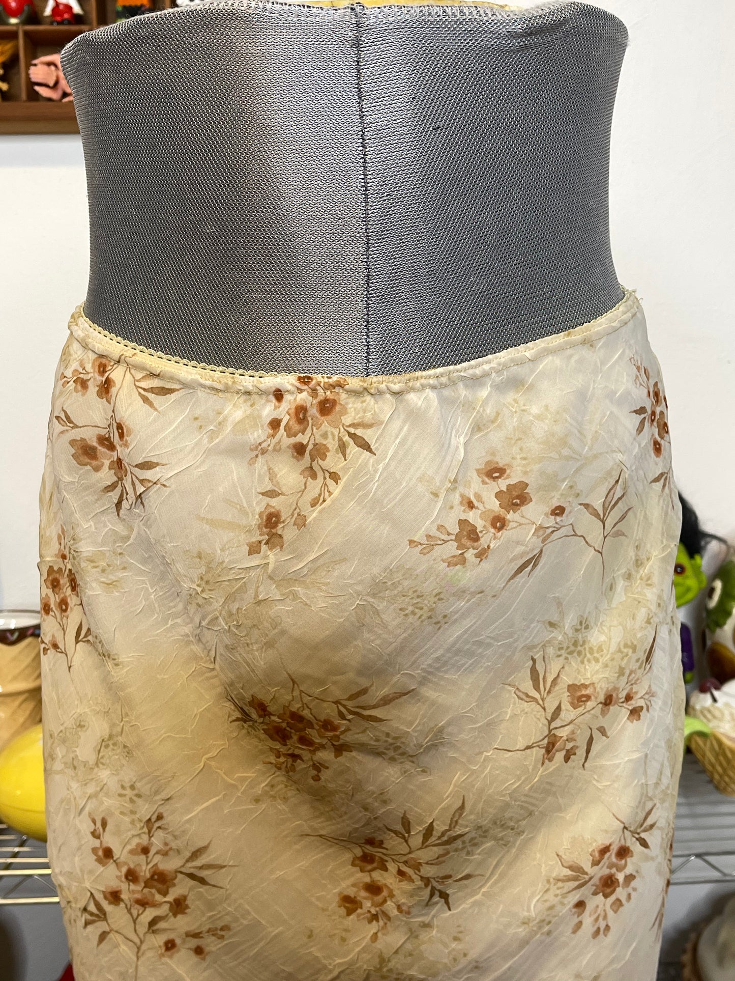 Vintage 2000s Floral Crinkly Texture Midi Skirt Sz M