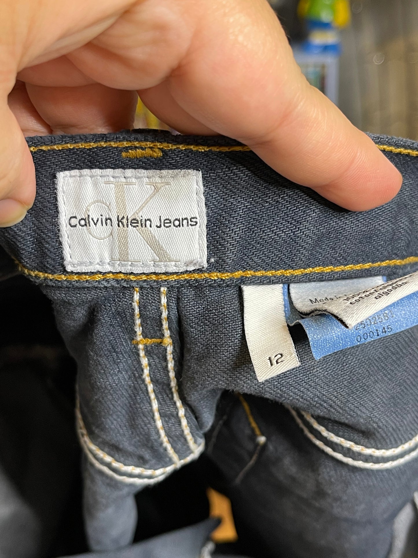 Vintage Dark Stone Blue Wash Denim Calvin Klein Cuffed Shorts Sz 12 30in