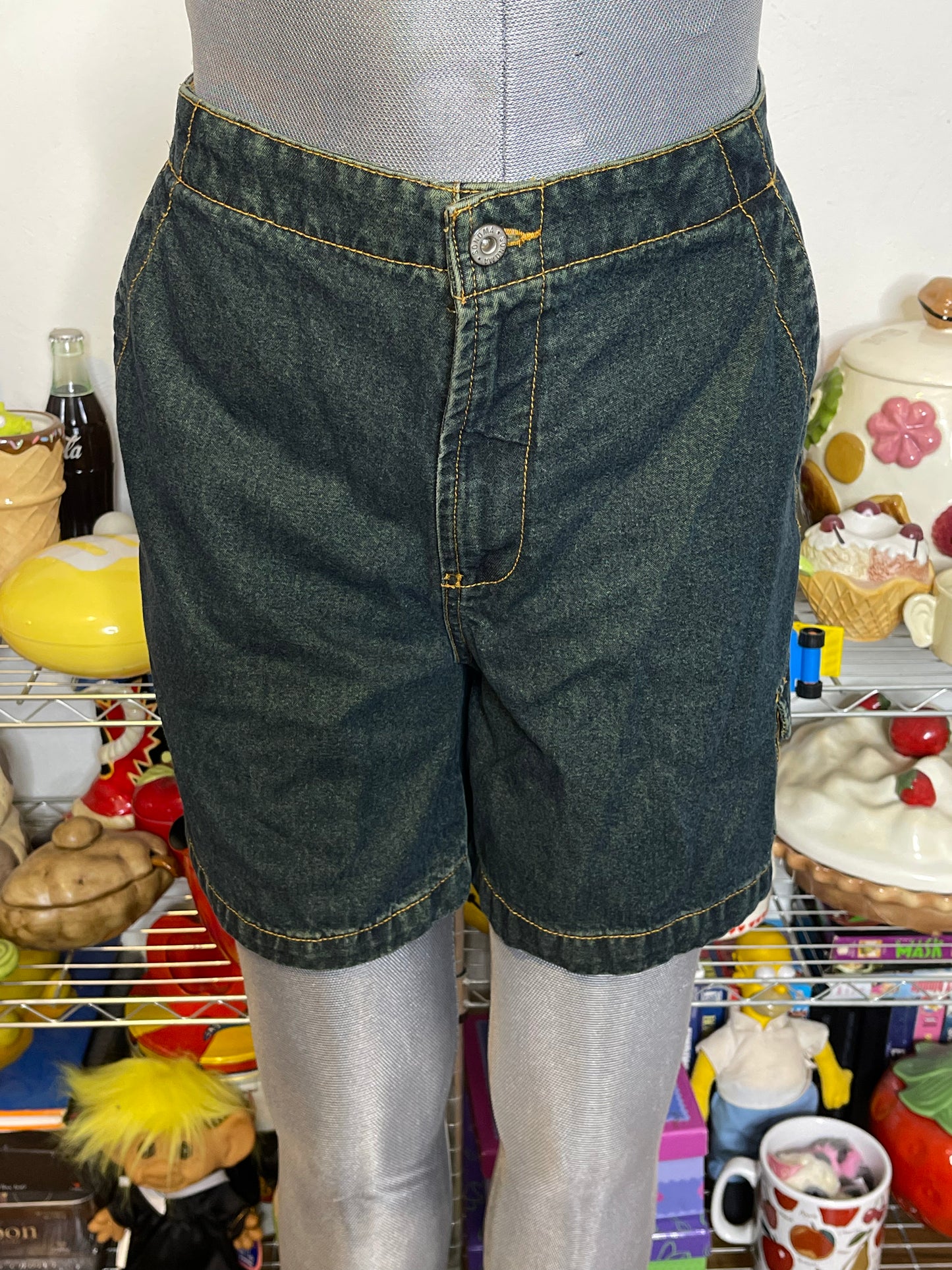 2000s Warm Tone Dark Denim Cargo Shorts Sz 10 31in