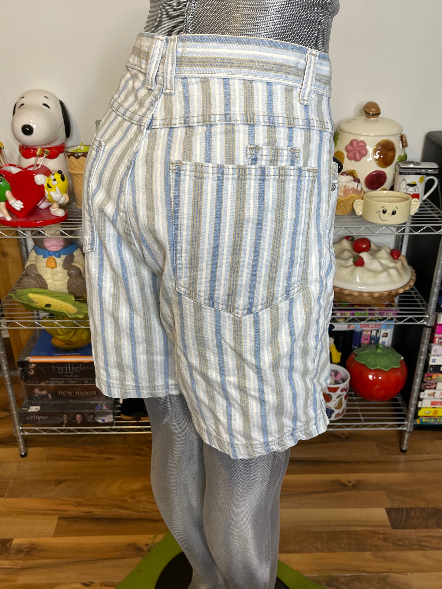 Vintage LA Blues Striped High Waisted Shorts Sz 14 30in