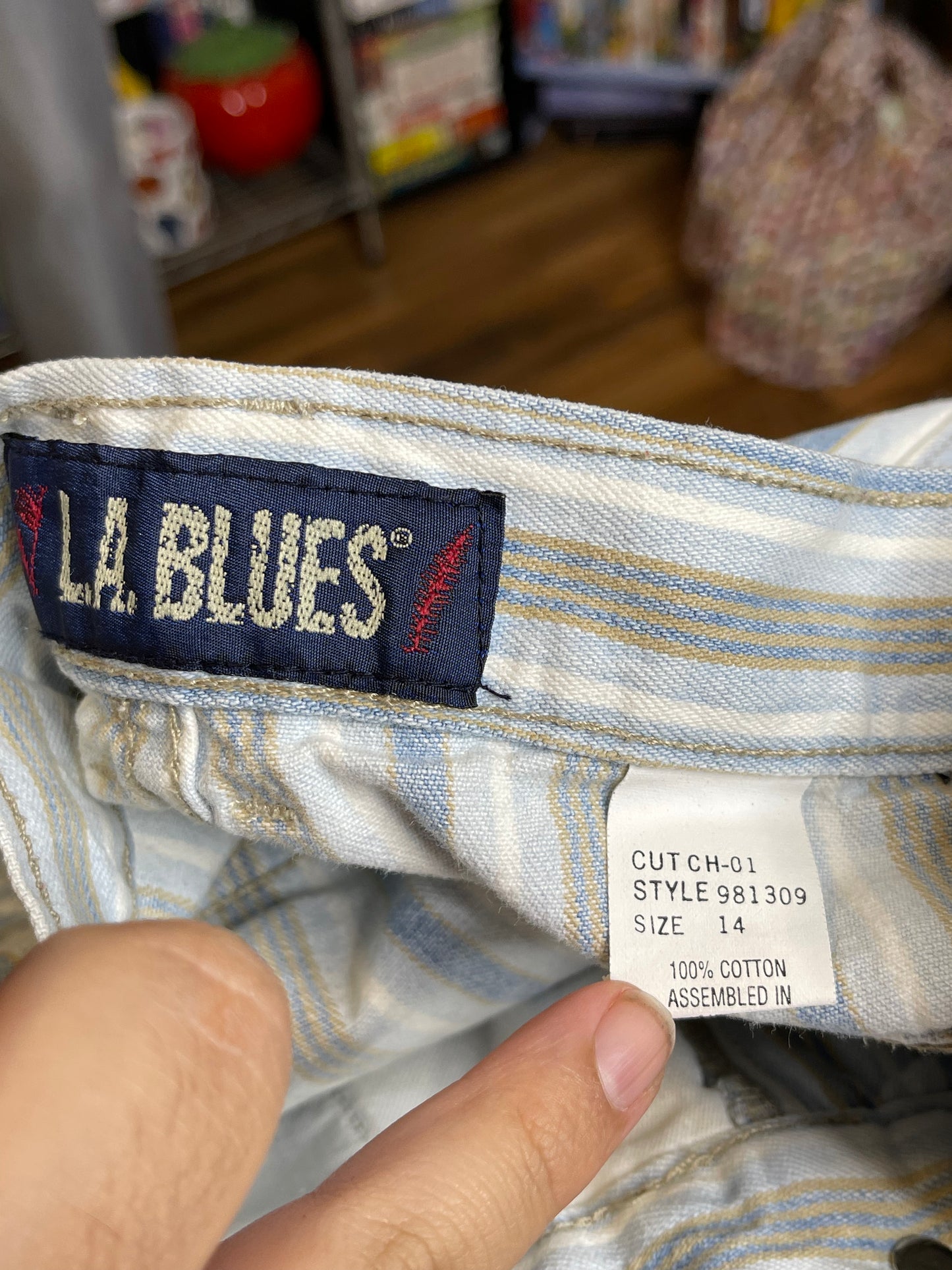 Vintage LA Blues Striped High Waisted Shorts Sz 14 30in