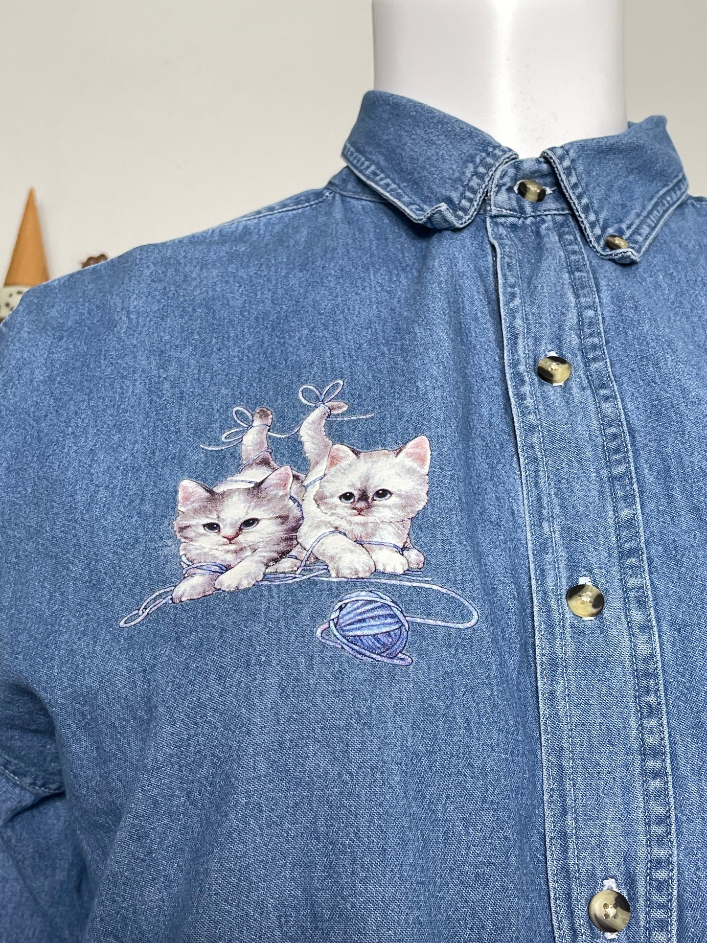 Vintage 90s Cat Denim Button Down Sz XL