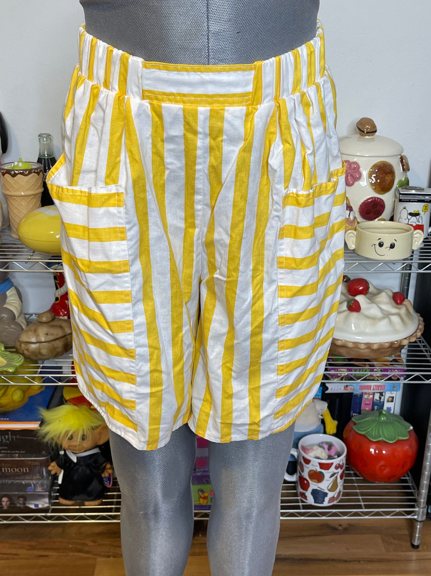 Vintage Yellow Striped Shorts Sz M
