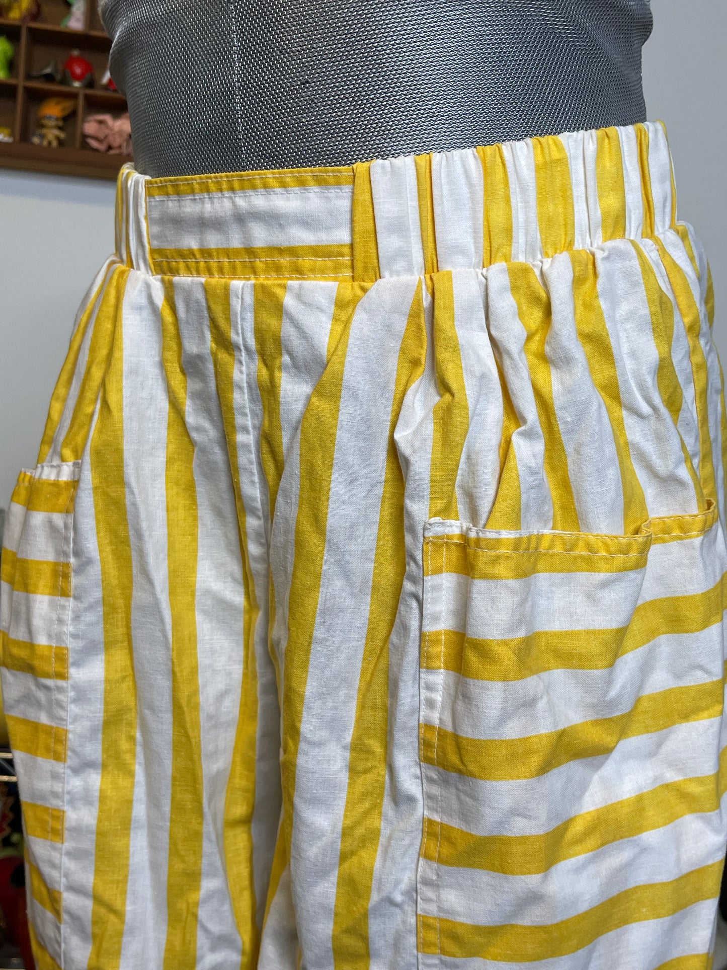 Vintage Yellow Striped Shorts Sz M