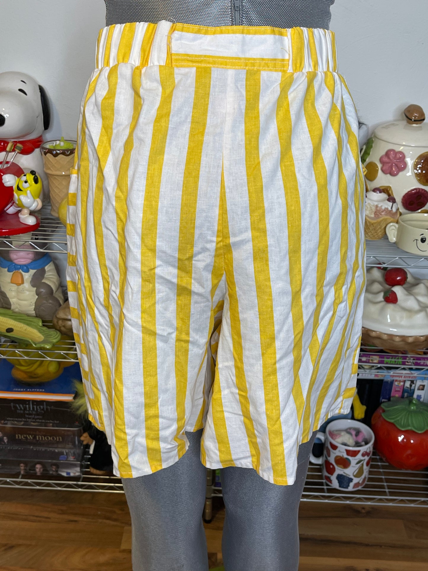 Vintage Yellow Striped Shorts Sz M