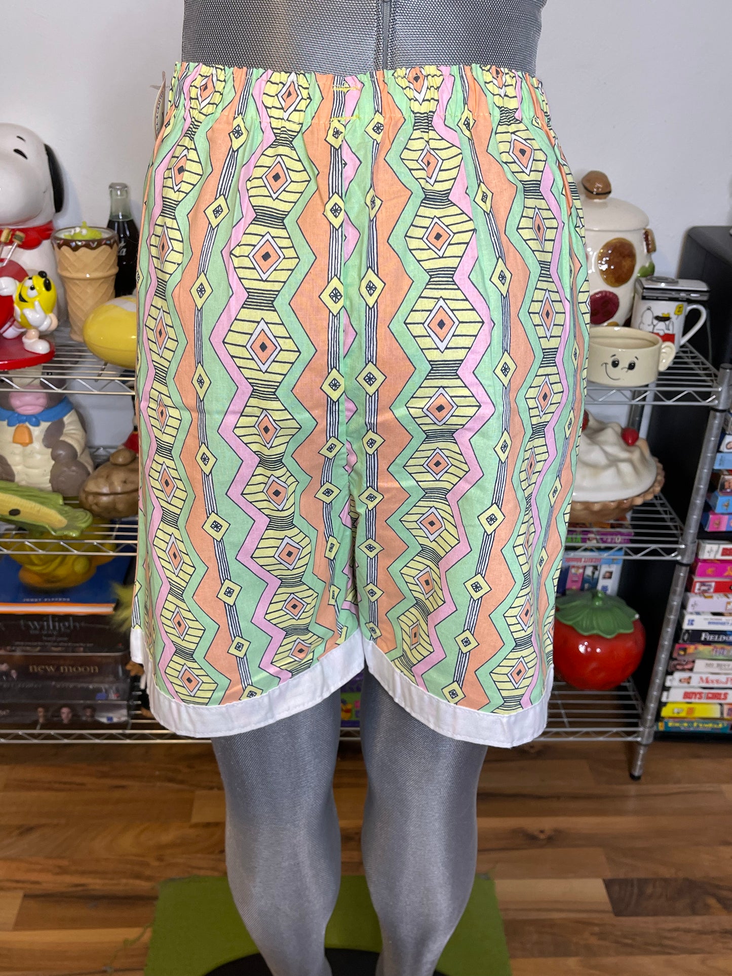 Vintage Deadstock Geometric Pastel Print Boxer Style Shorts Sz M/L