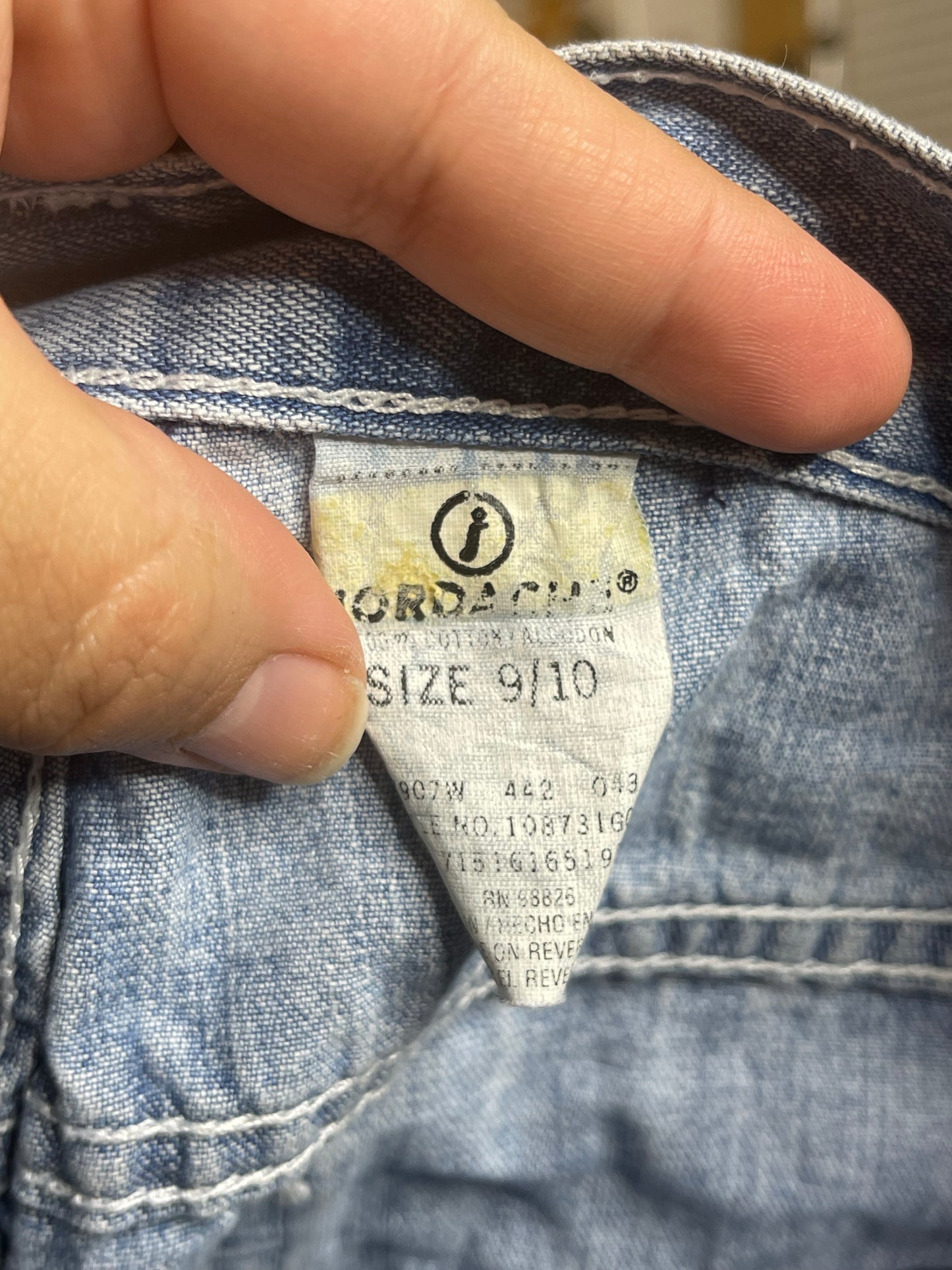 2000s Light Wash Jordache Button Fly Denim Shorts Sz 9/10 29in