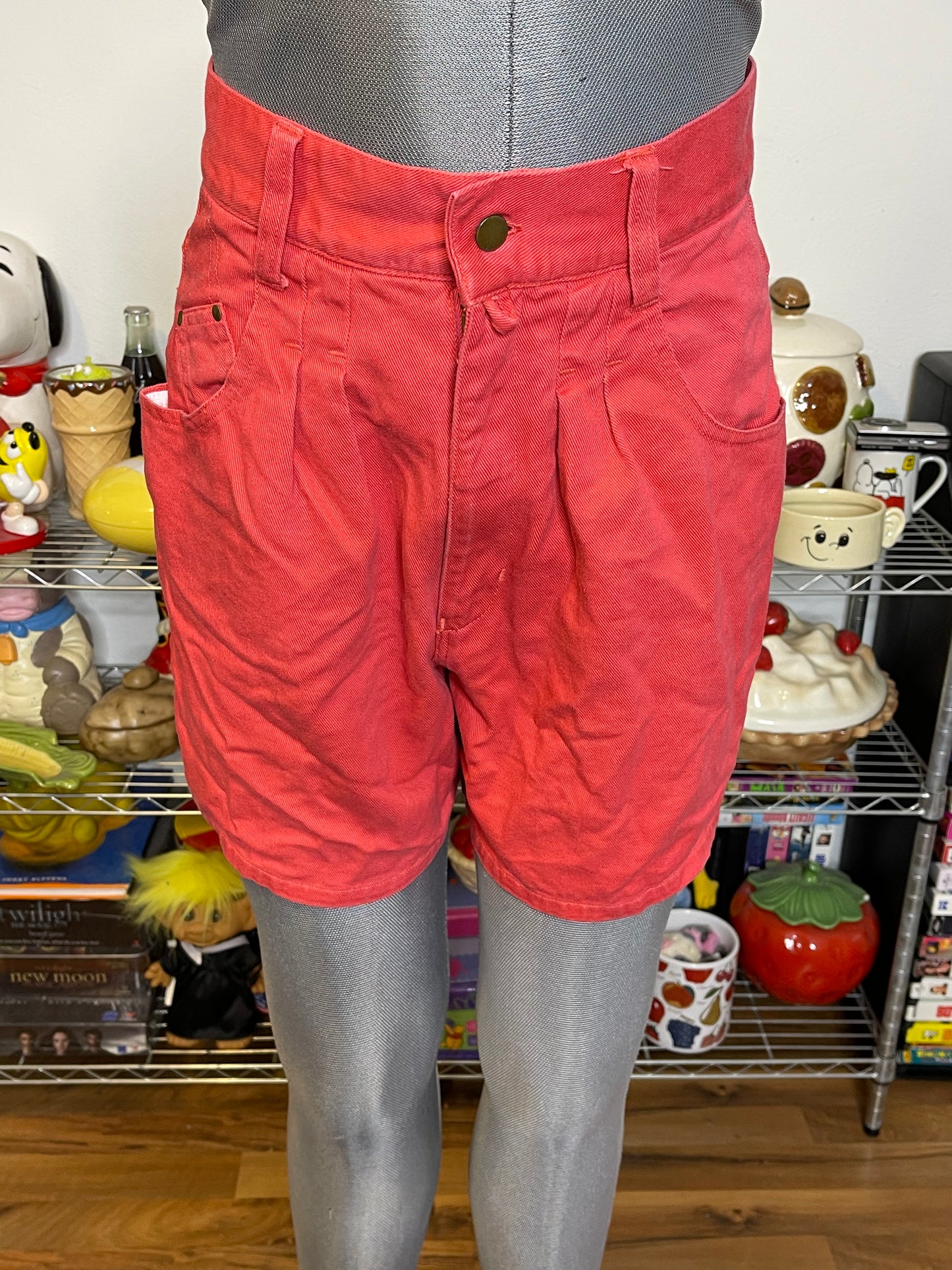 Vintage Faded Warm Red High Waisted Shorts Sz 11 27in
