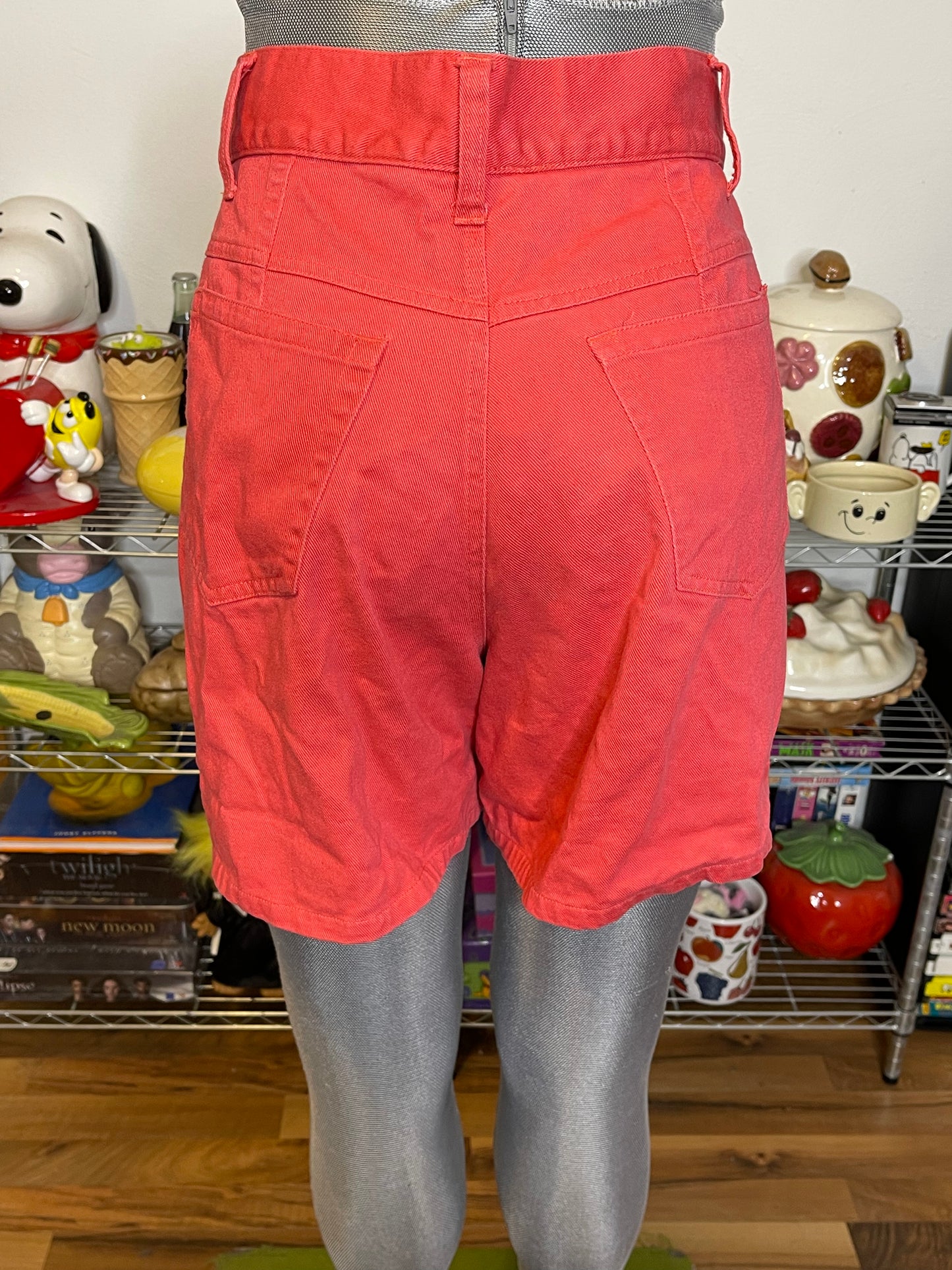 Vintage Faded Warm Red High Waisted Shorts Sz 11 27in