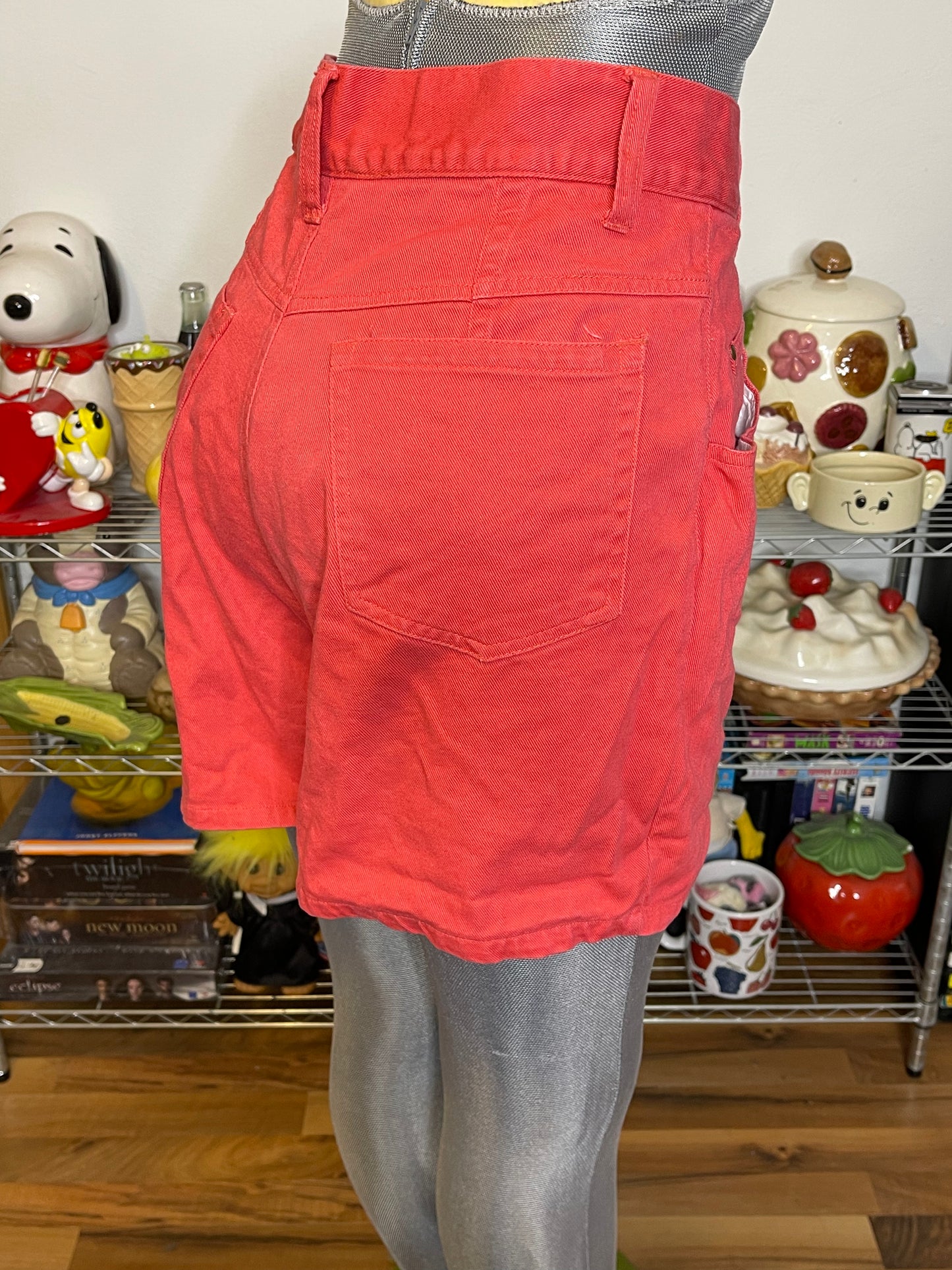 Vintage Faded Warm Red High Waisted Shorts Sz 11 27in