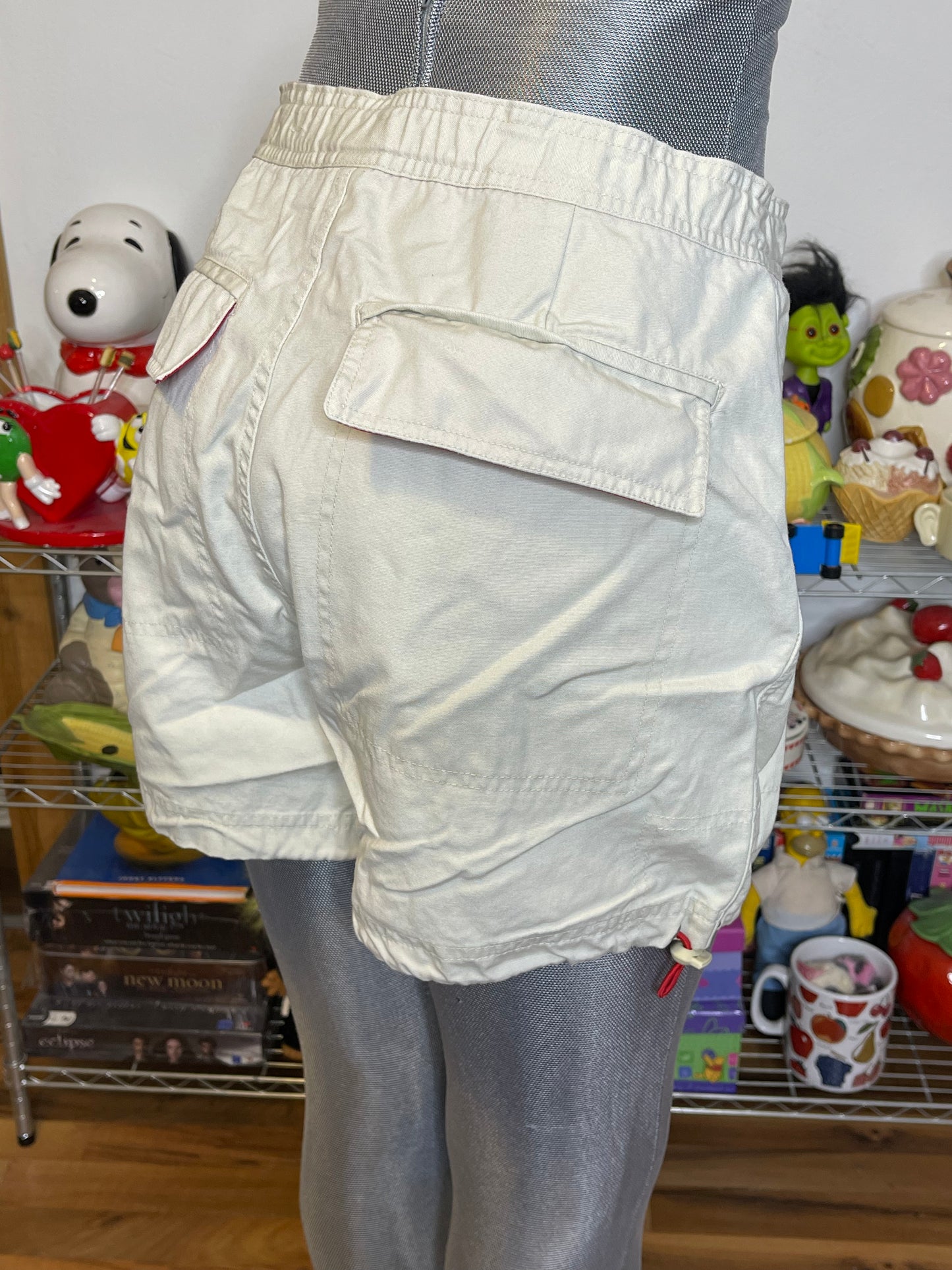 2000s Khaki Cream & Red Cargo Style Shorts Sz 8 28in