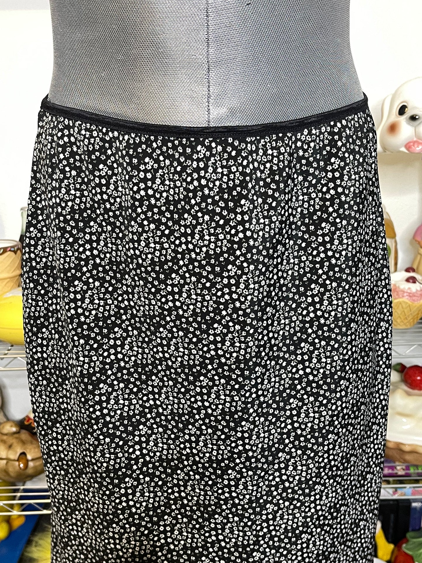 Vintage Black Flower Print Midi Skirt Sz M/L