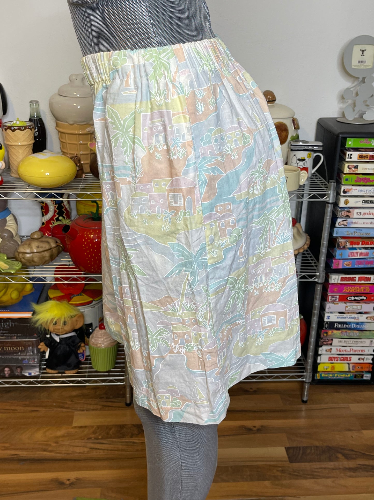 Vintage Pastel Tropical Print Boxer Style Shorts Sz M/L