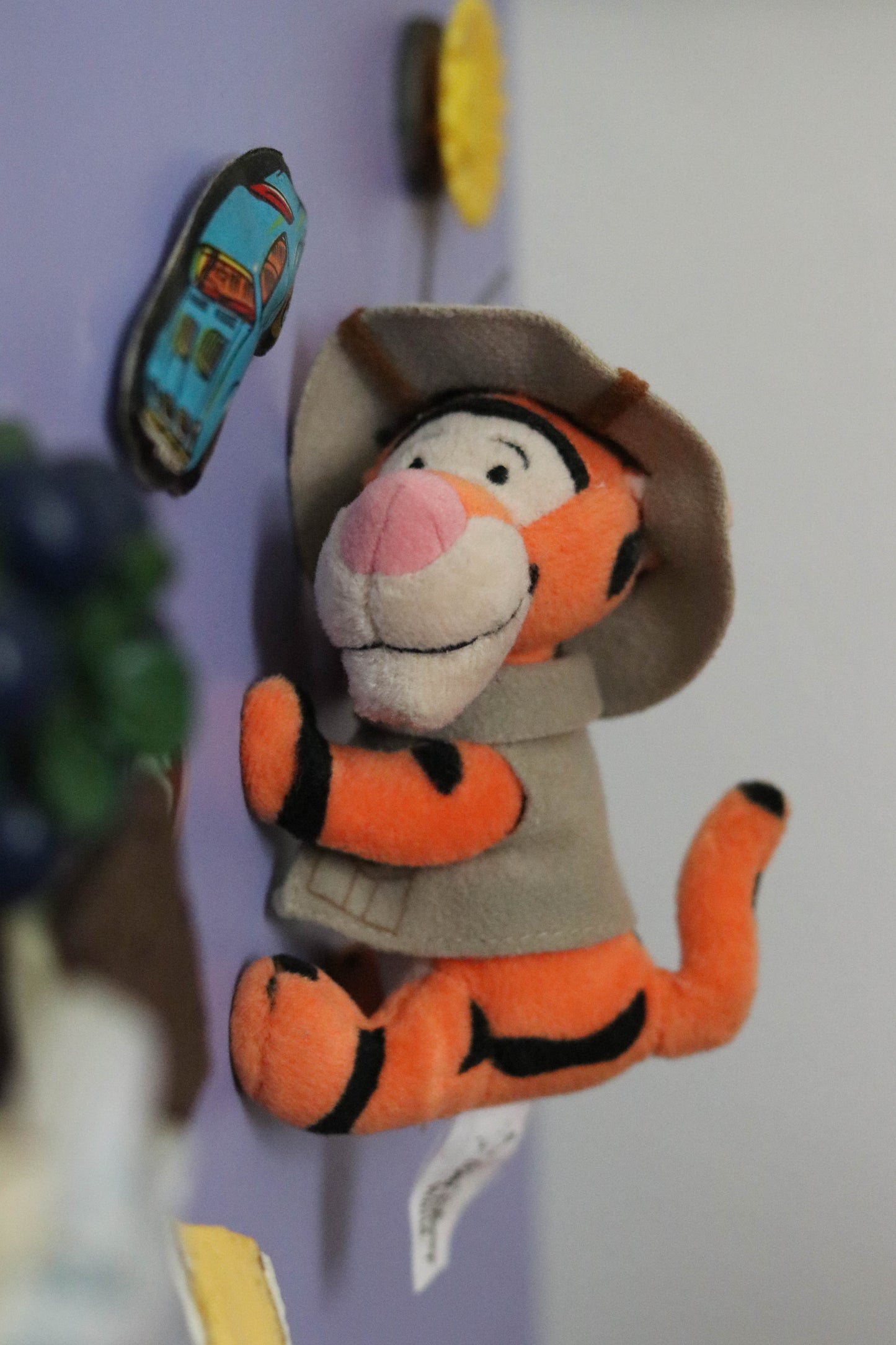 Safari Tigger Plush Strap Buddy / Magnet