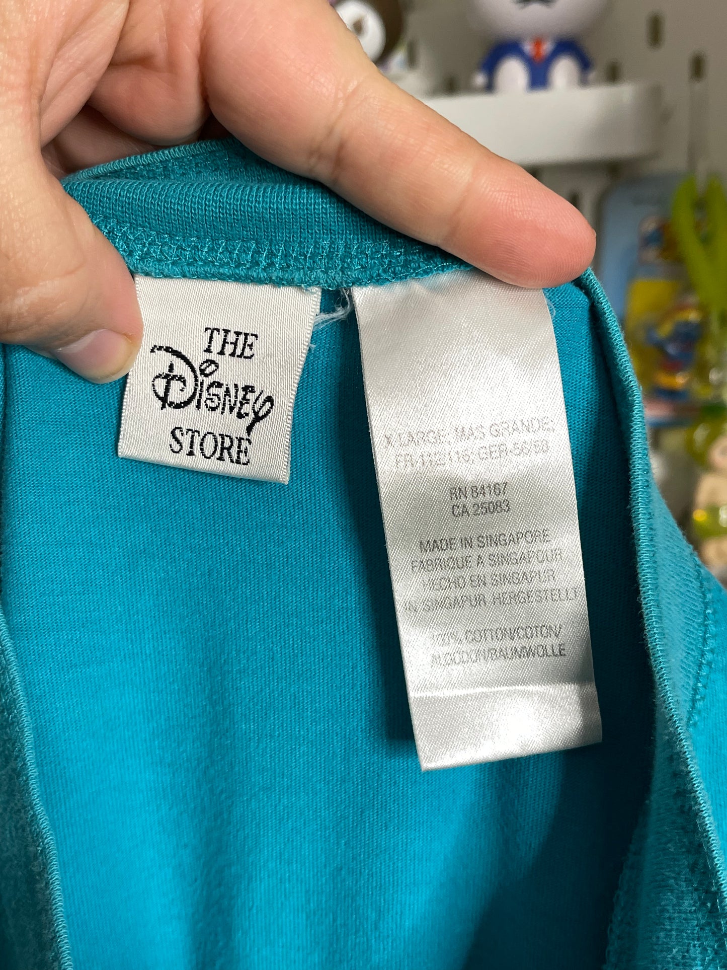 90s Pooh & friends dandelion embroidered tee sz XL