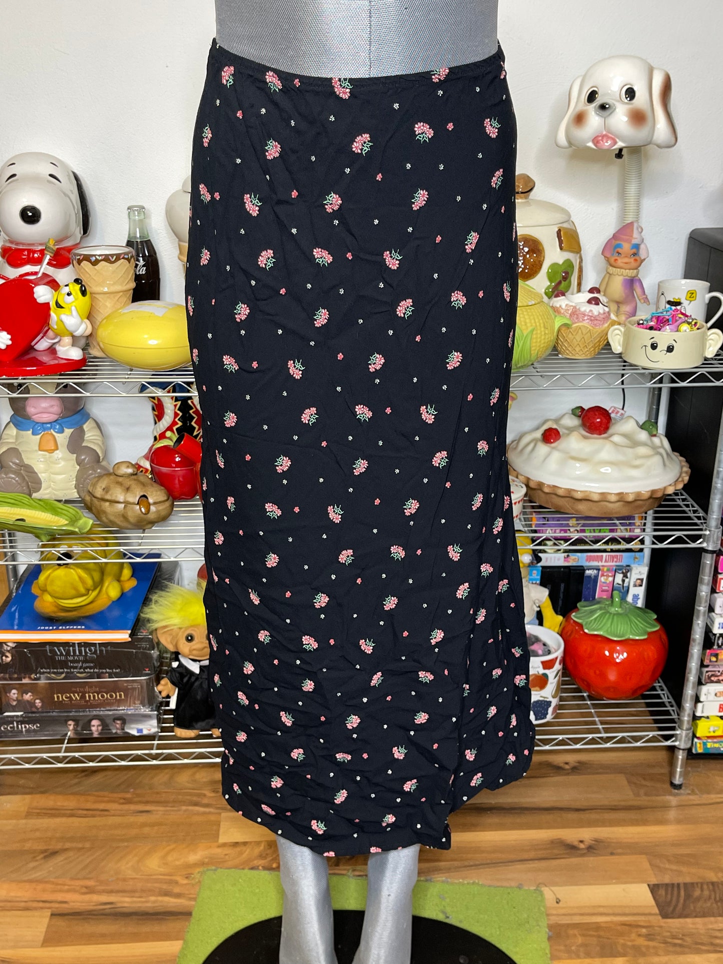 Vintage Black Floral Light Weight Maxi Skirt Sz S