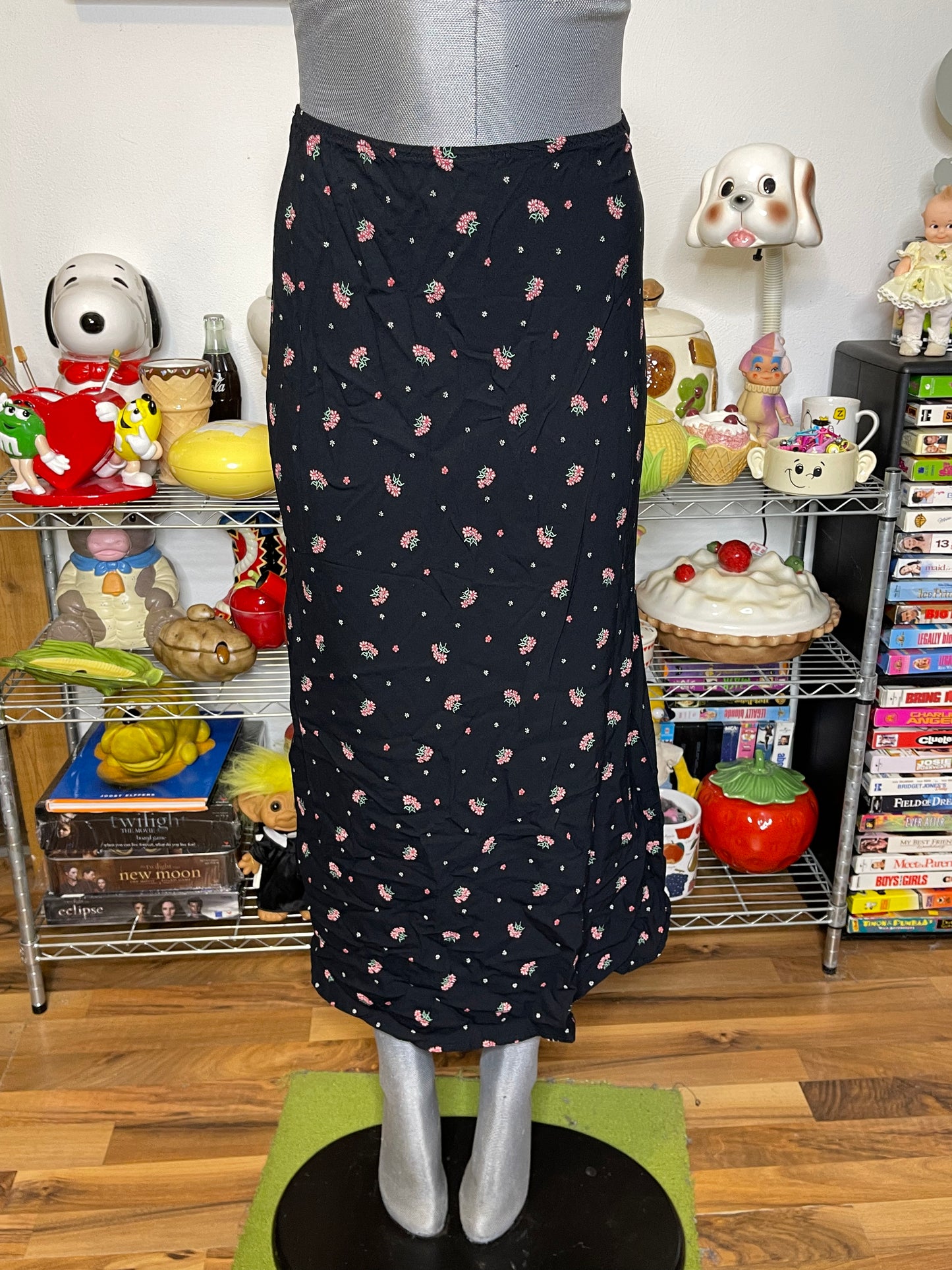 Vintage Black Floral Light Weight Maxi Skirt Sz S