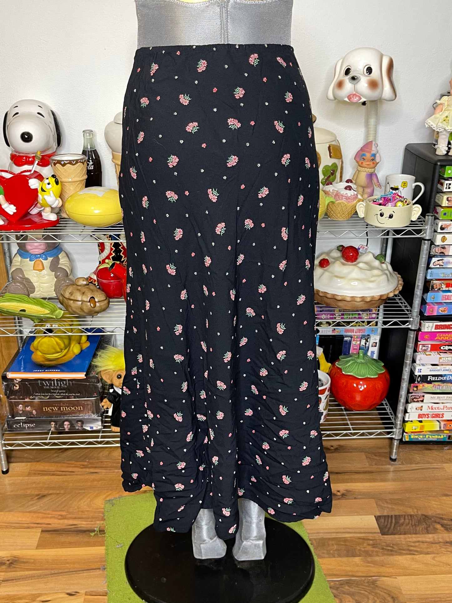 Vintage Black Floral Light Weight Maxi Skirt Sz S
