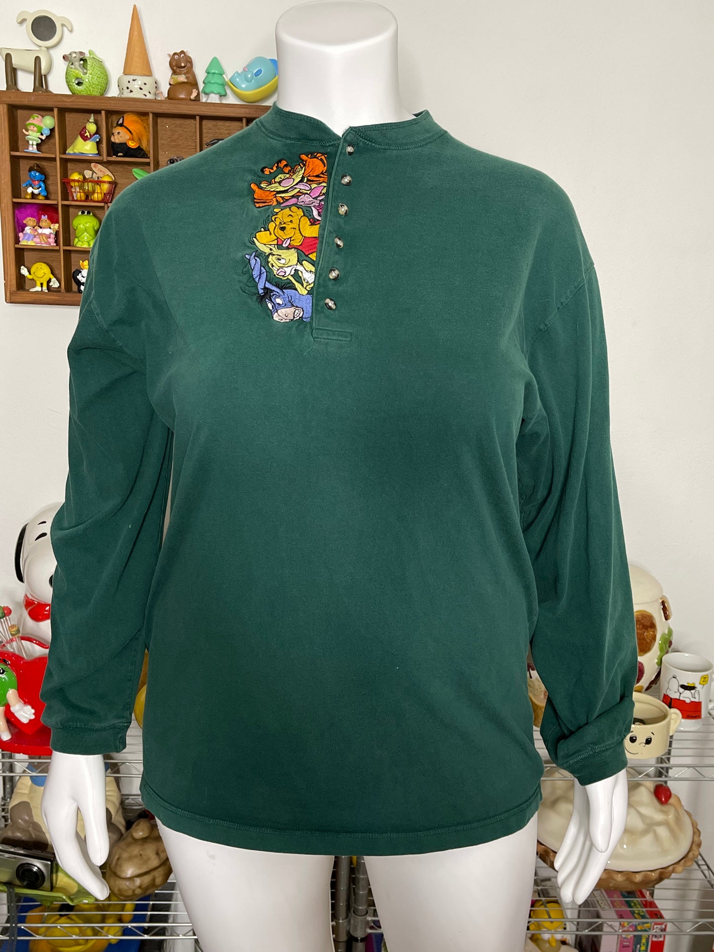 90s Winnie the pooh & friends green emboridered long sleeve sz XL